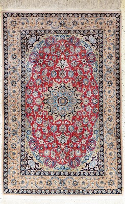 Image Esfahan fein, Persien, Mitte 20 Jhd, Korkwolle mit und auf Seide, ca. 166 x 108 cm,EHZ: ...