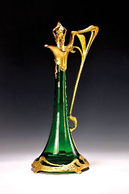 Image 26946545 - Karaffe, wohl Österreich, um 1900, Jugendstil, grüner Glaskorpus, Metallmontur ...
