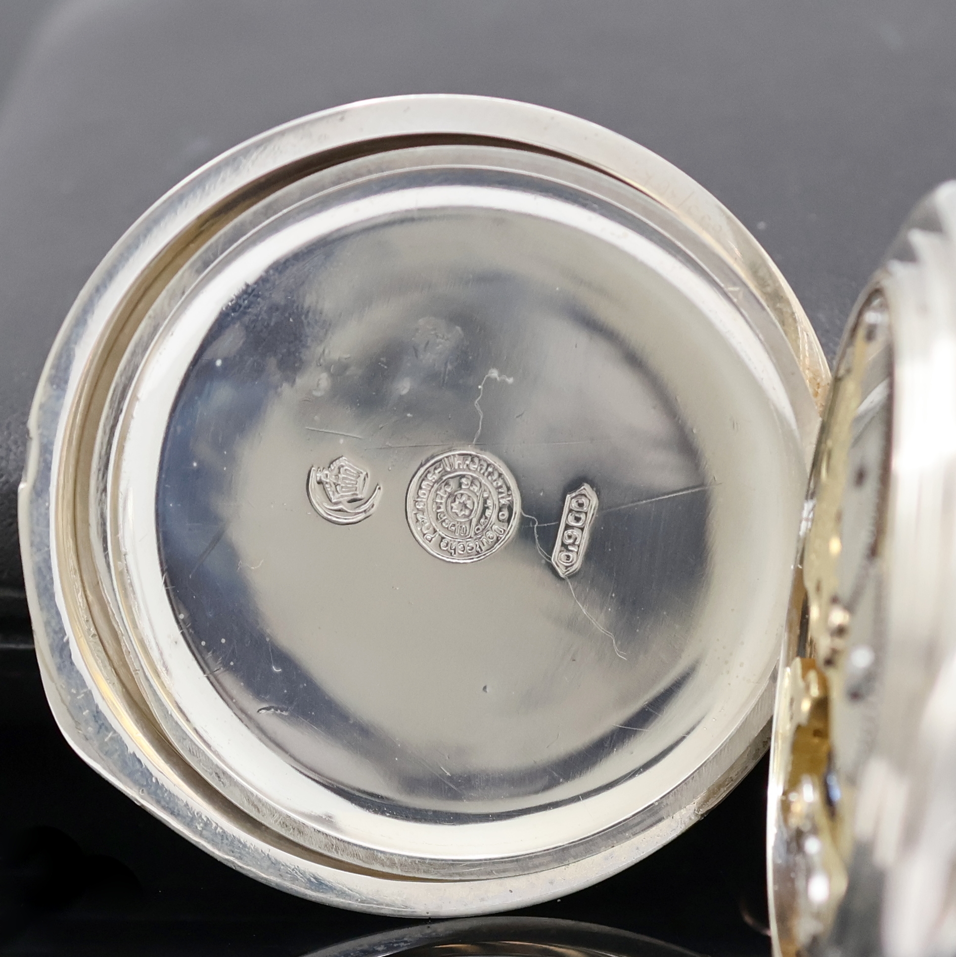 Detail d: DEUTSCHE PRÄZISIONSUHRENFABRIK GLASHÜTTE SA offene Taschenuhr in Silber mit original Etui, Deutschland um 1900, glattes Geh., Goldscharniere, ...