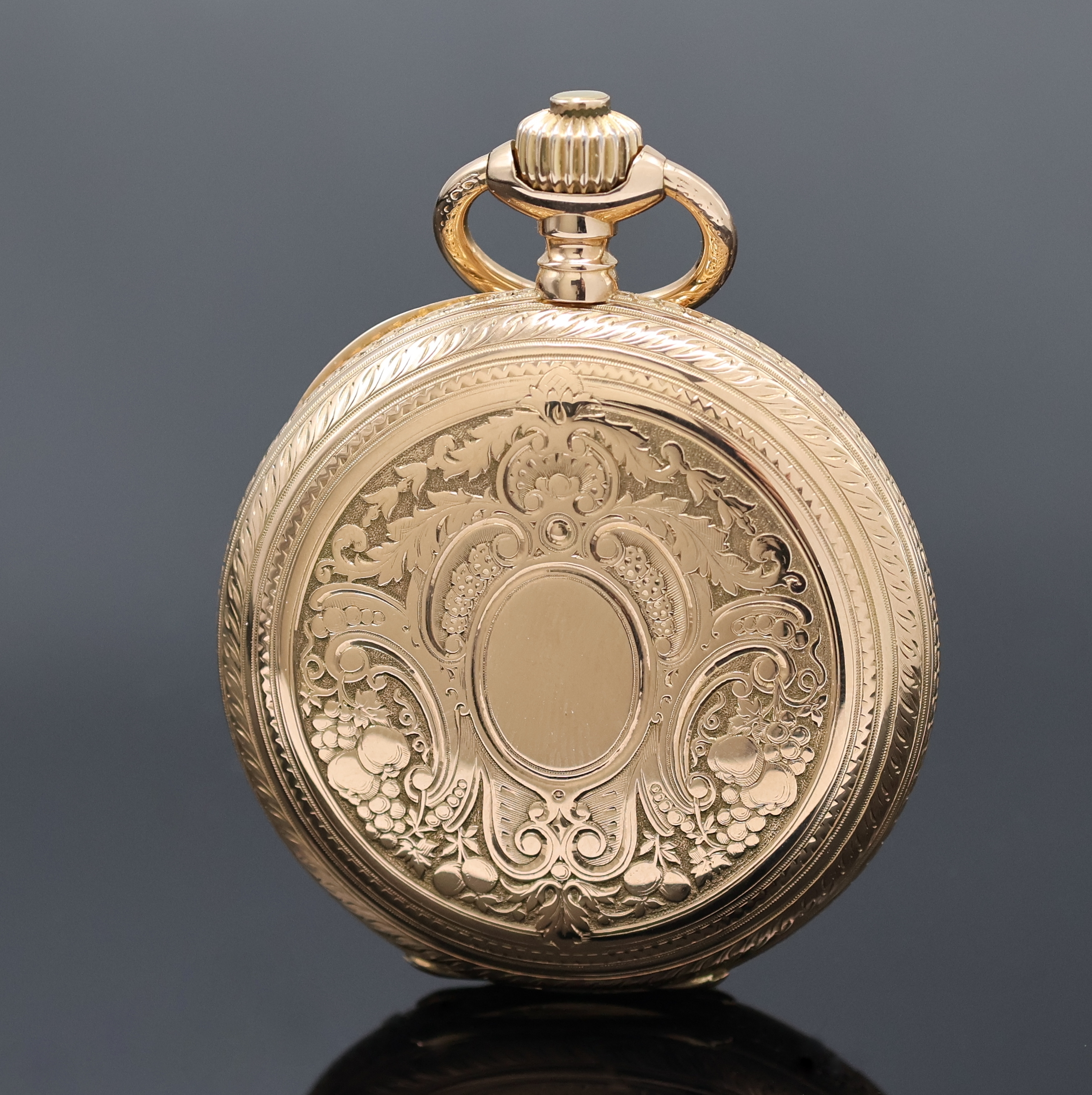 Detail b: A. LANGE & SÖHNE 1A-Herrensavonette in GG 750/000, Deutschland um 1890, reich verziertes u. graviertes 3-Deckel Goldgeh., Sprung- u. Rückdeckel ...