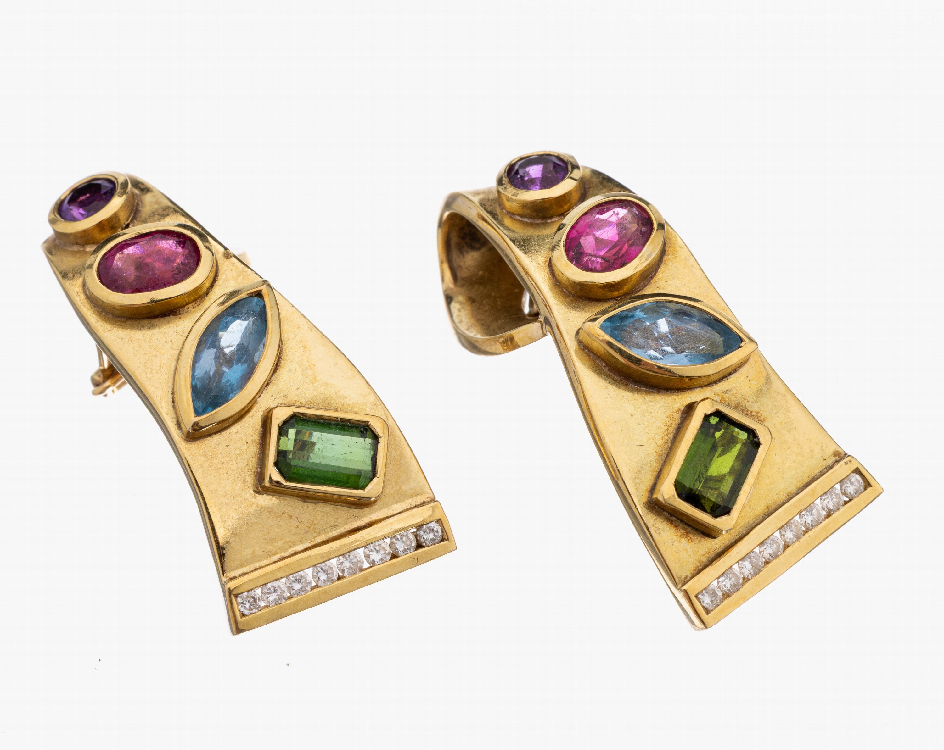 Paar 18 kt Gold Farbstein-Brillant-Ohrstecker, GG 750/000, asymm. Formgebung, facett. Amethyst, Turmalin und Aquamarin in versch. Schliffformen zus. ...