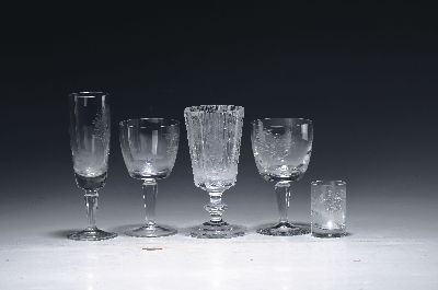 Image 26946841 - Großes Glasservice, Glaskunst Hirtreiter, Frauenau, Jagdszenen, graviert: 22 ...