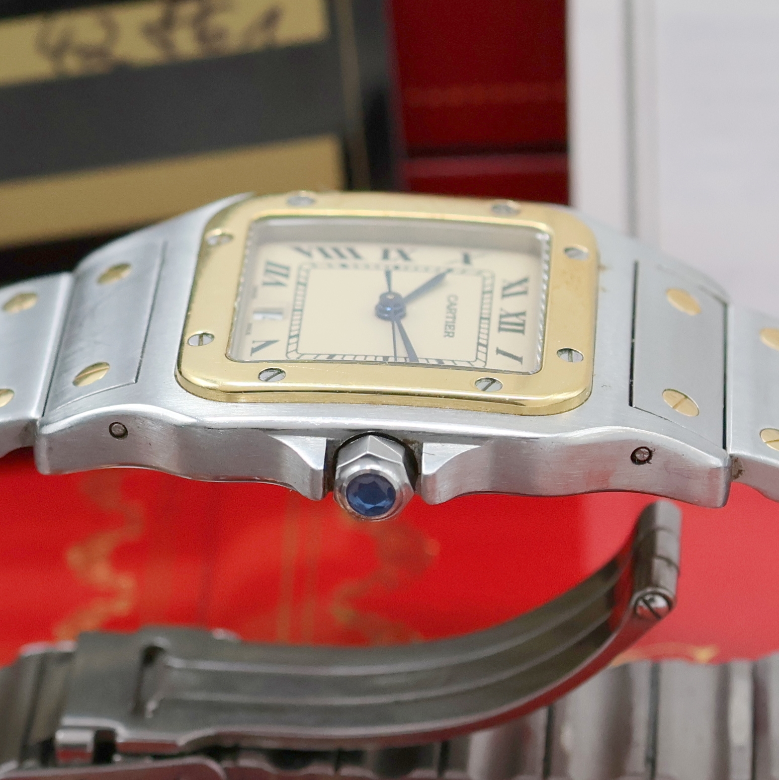Detail c: CARTIER Armbanduhr Santos Galbee Referenz 187901, Schweiz um 1995, quarz, Edelstahl/Gold kombiniert inkl. Gliederband m. Faltschl., Schmuckkrone, ...