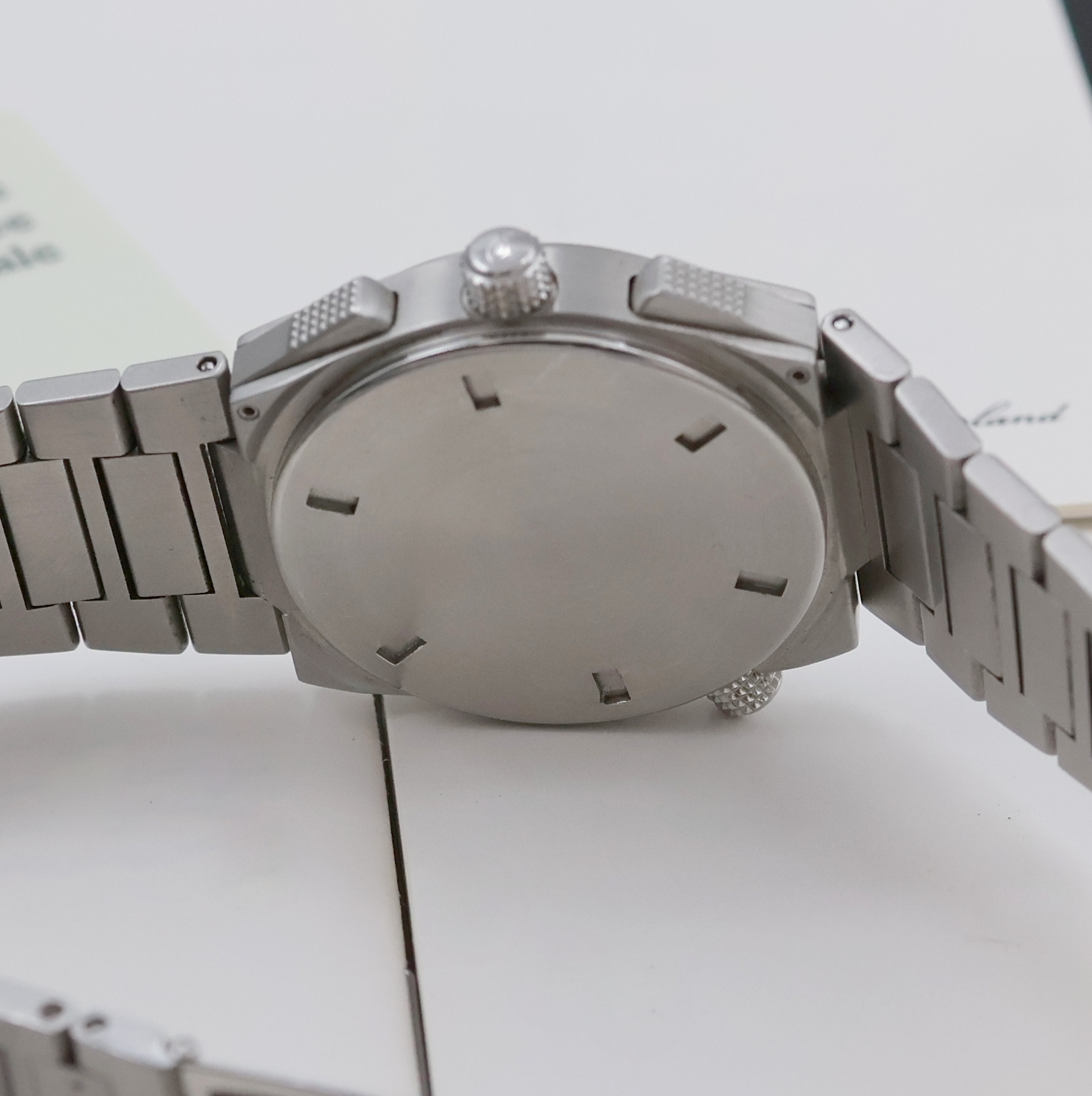 Detail e: IWC Armbandchronograph mit Weckfunktion Serie Ingenieur Referenz 3805, Schweiz um 1995, quarz, Edelstahlgeh., Boden u. Krone verschr., orig. ...