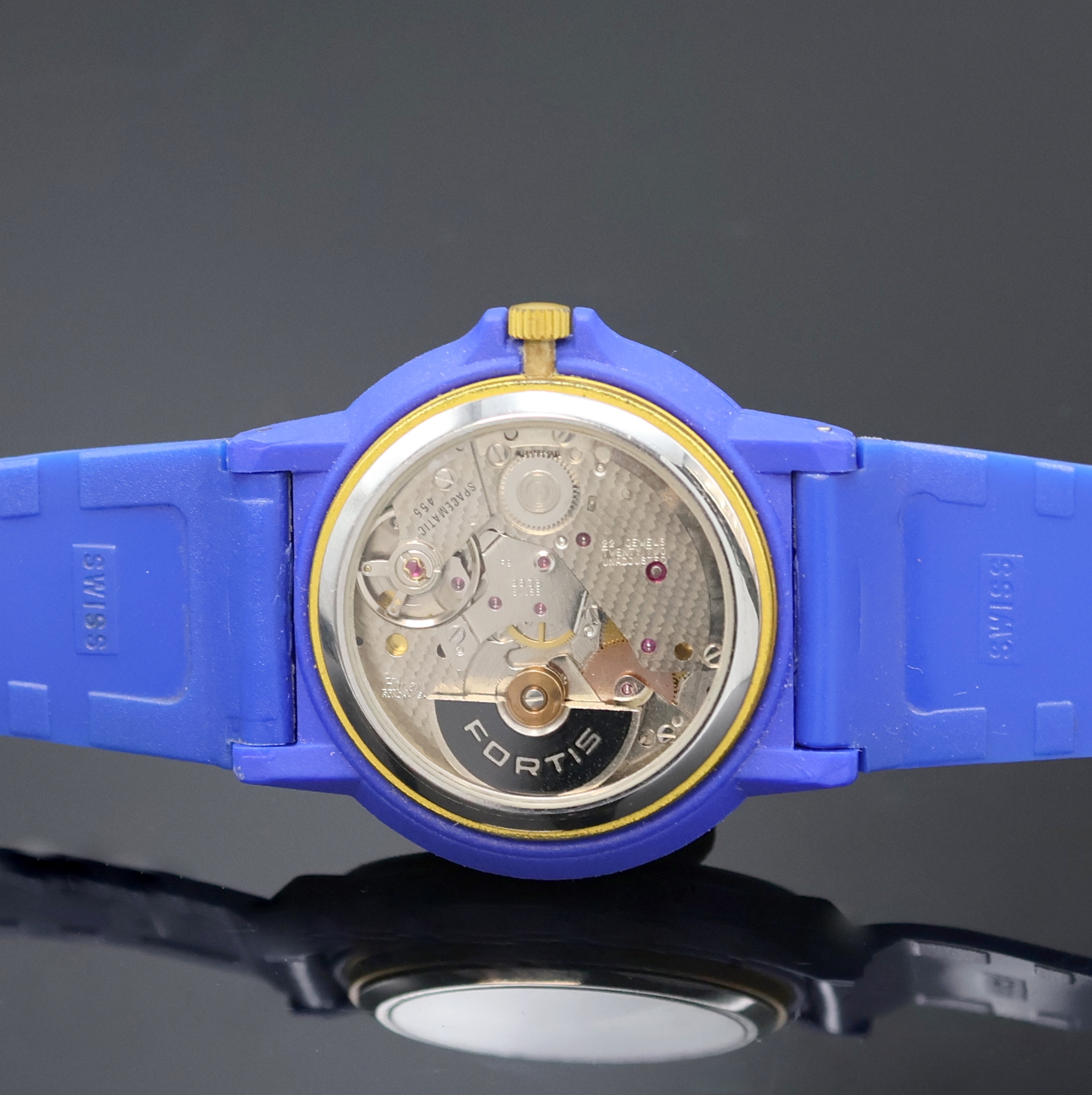 Detail c: FORTIS Spacematic Armbanduhr, Schweiz um 1985, Automatik, Kunststoffgeh. inkl. orig. Kautschukband, vergl. Stahlboden aufgedr., silb. Zifferbl. ...