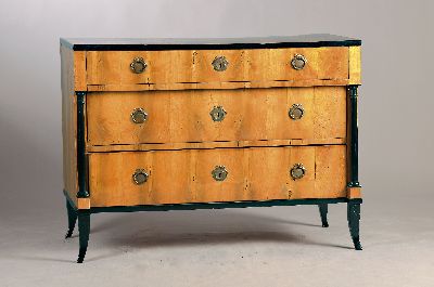 Image Biedermeierkommode, um 1830/40, Kirschbaumfurnier, 3 Schubladen, Front mit ...