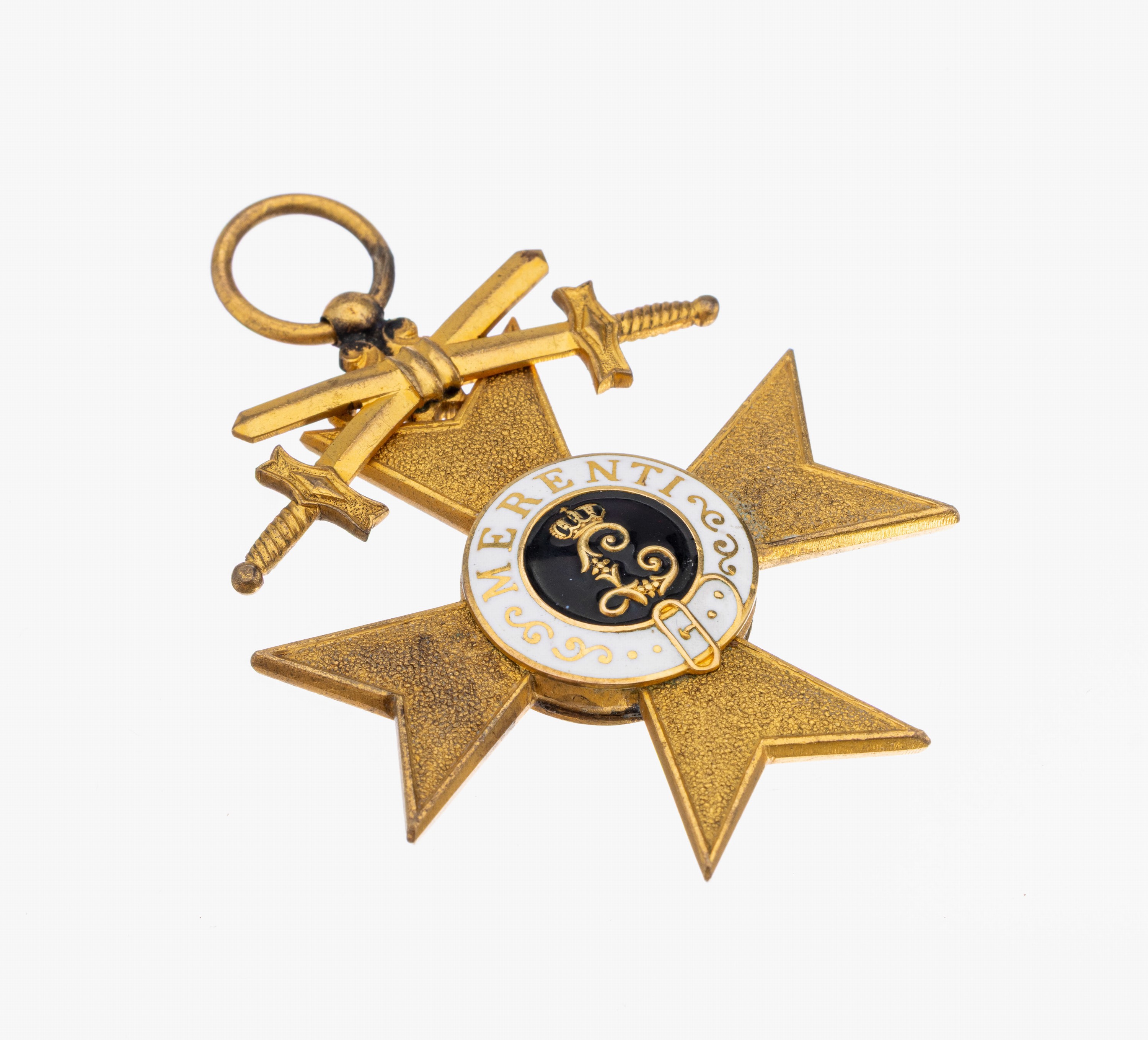 Militärverdienstorden Bayern, 1. Klasse mitSchwertern, gestiftet von Ludwig II. 1866, mittig Medaillon schwarz emailliert mit goldenem L unter ...
