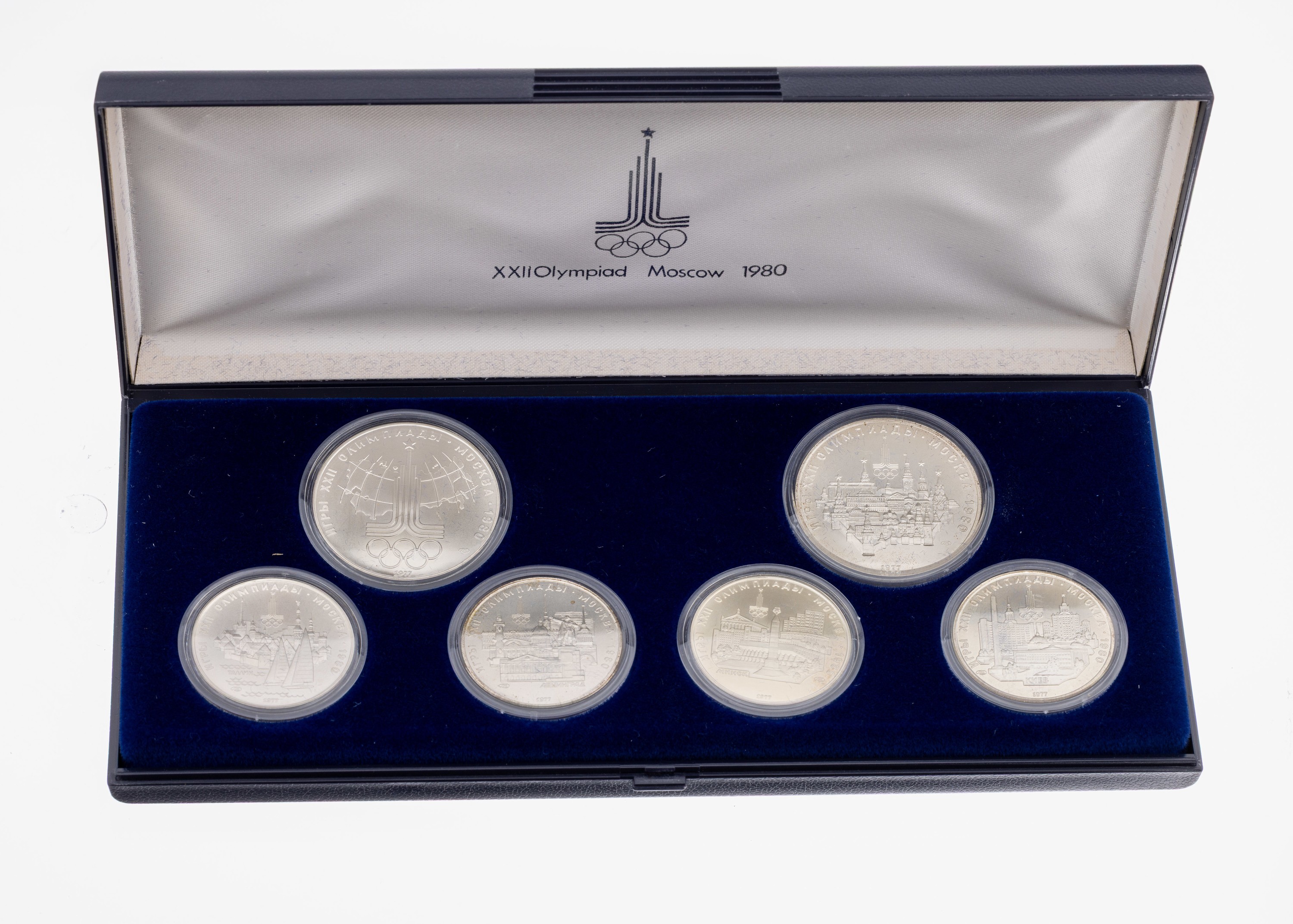 Set 6 Silbermünzen, Olympiade in Moskau, 1980, 2 x 10 Rubel 4 x 5 Rubel, Darstellung verschiedener Gebäude, in Münzkapseln, mit orig. Etui