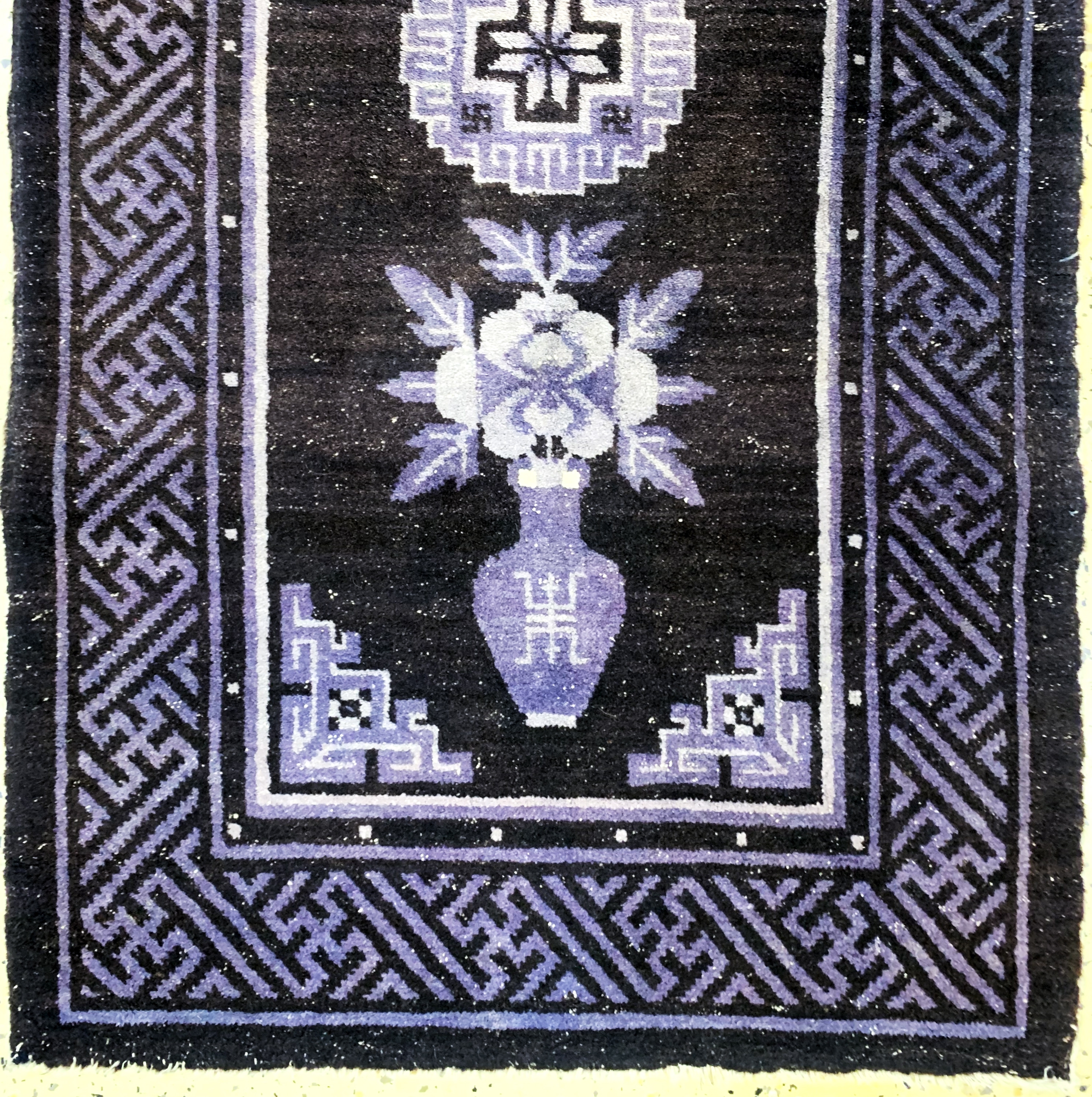Detail f: Konvolut 2 Pao Tow antik, China, um 1900, Wolle auf Baumwolle, ca. 132 x 70 cm & ca. 115 x 60 cm, EHZ: 3(restauriert).