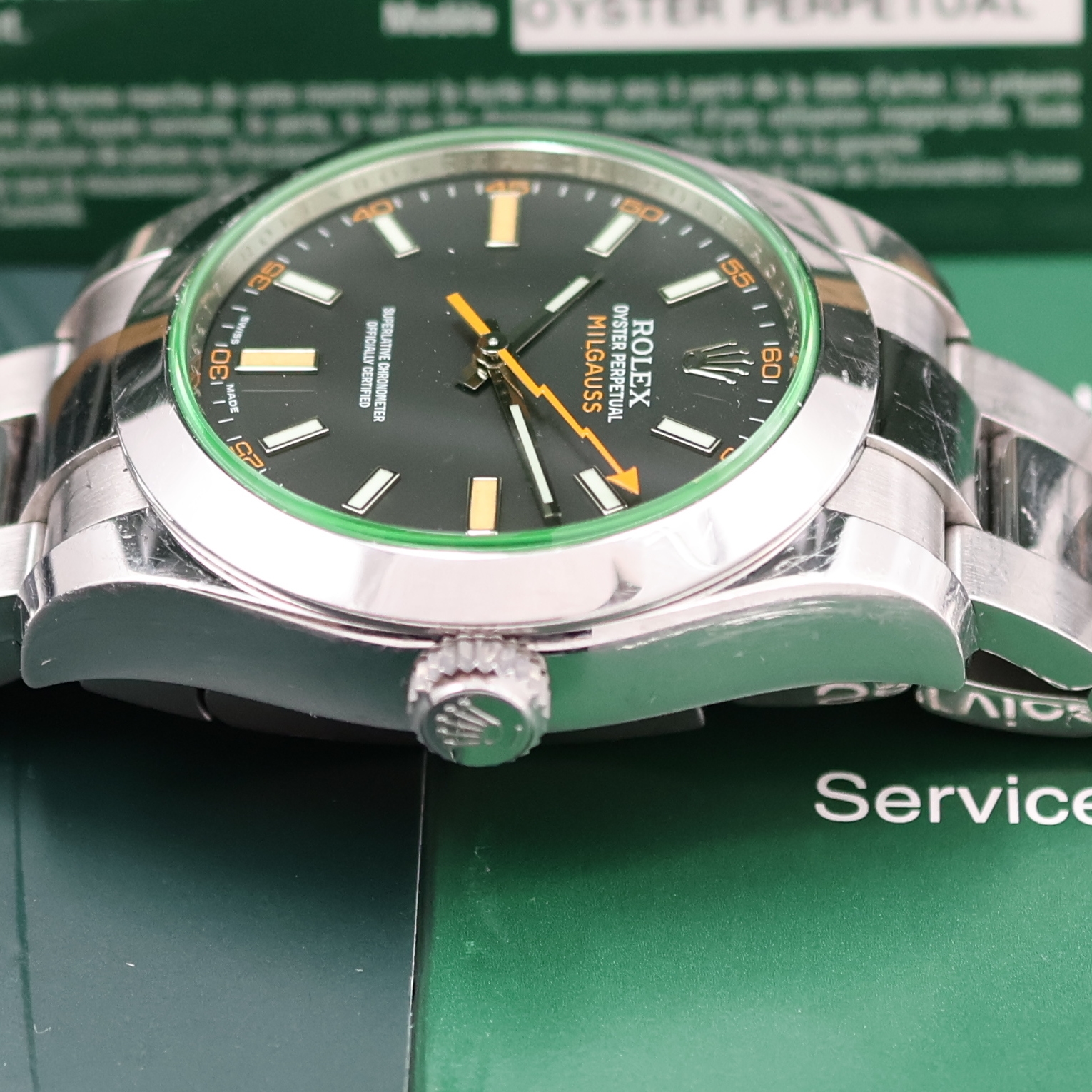 Detail c: ROLEX Herrenarmbanduhr Oyster Perpetual Milgauss Referenz 116400GV, Automatik, V- Serie, LC 160, Chronometer der Superlative in Edelstahl inkl. ...
