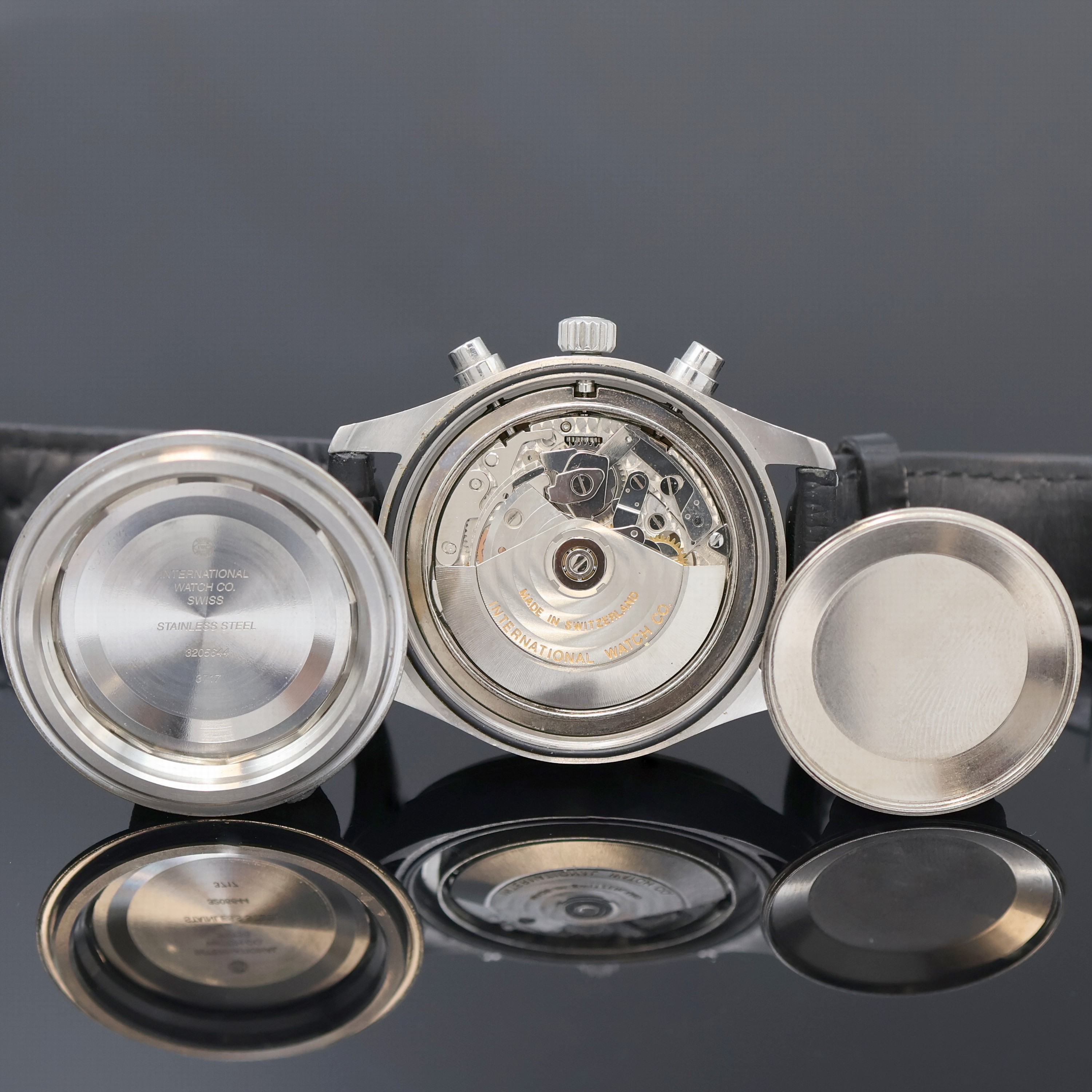 Detail e: IWC seltener Armbandchronograph Spitfire Laureus Sport for Good Foundation Referenz 3717, Automatik, Schweiz um 2007, ausverkauftes, auf weltweit ...
