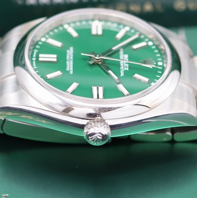 26948181c - ROLEX Herrenarmbanduhr Oyster Perpetual 41 Referenz 124300, Automatik, Chronometer der ...