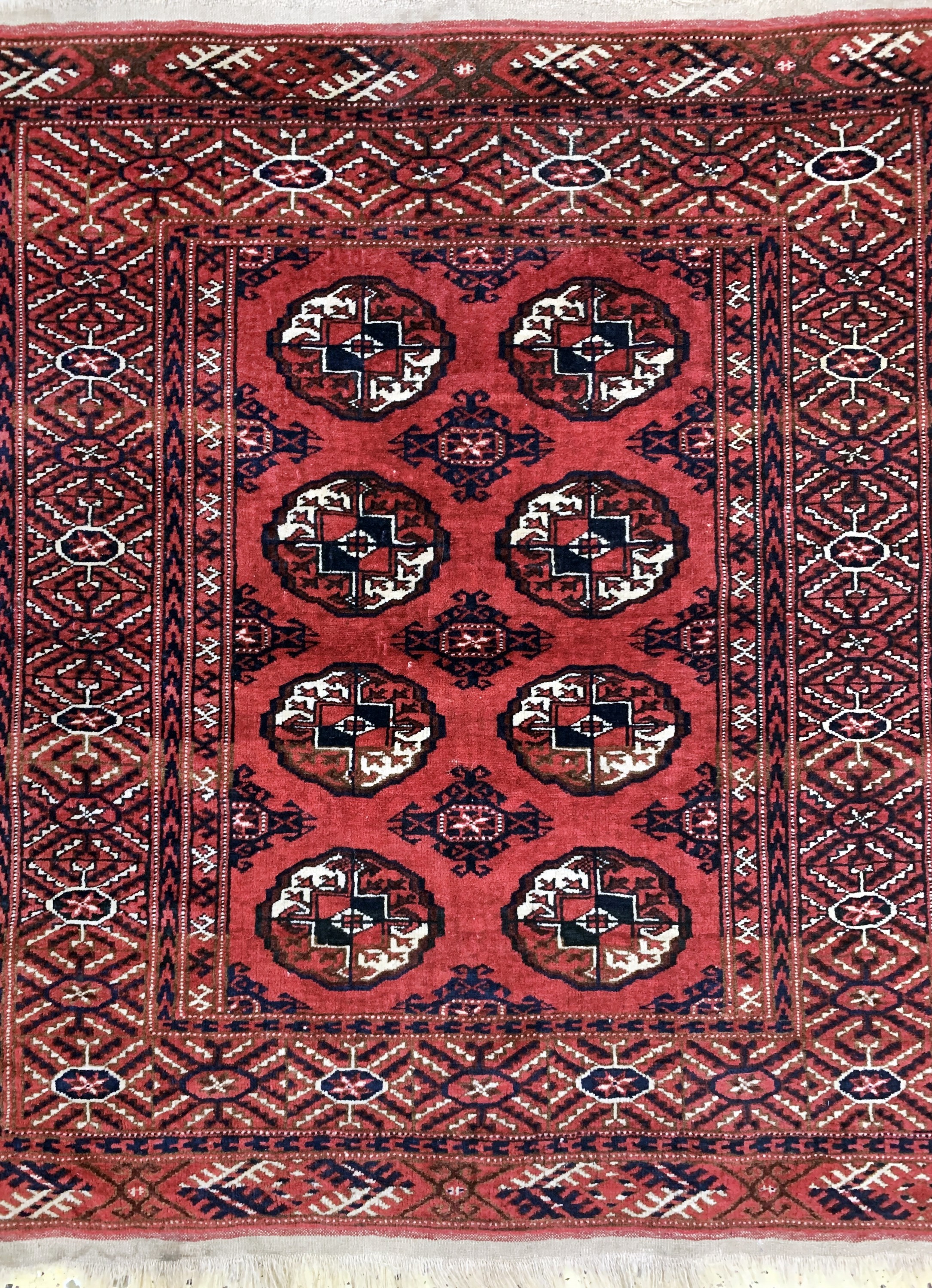 Detail a: Ersari & Buchara, Turkmenistan, Anfang 20.Jhd, Wolle auf Wolle, ca. 105 x 93 cm, EHZ:2-3