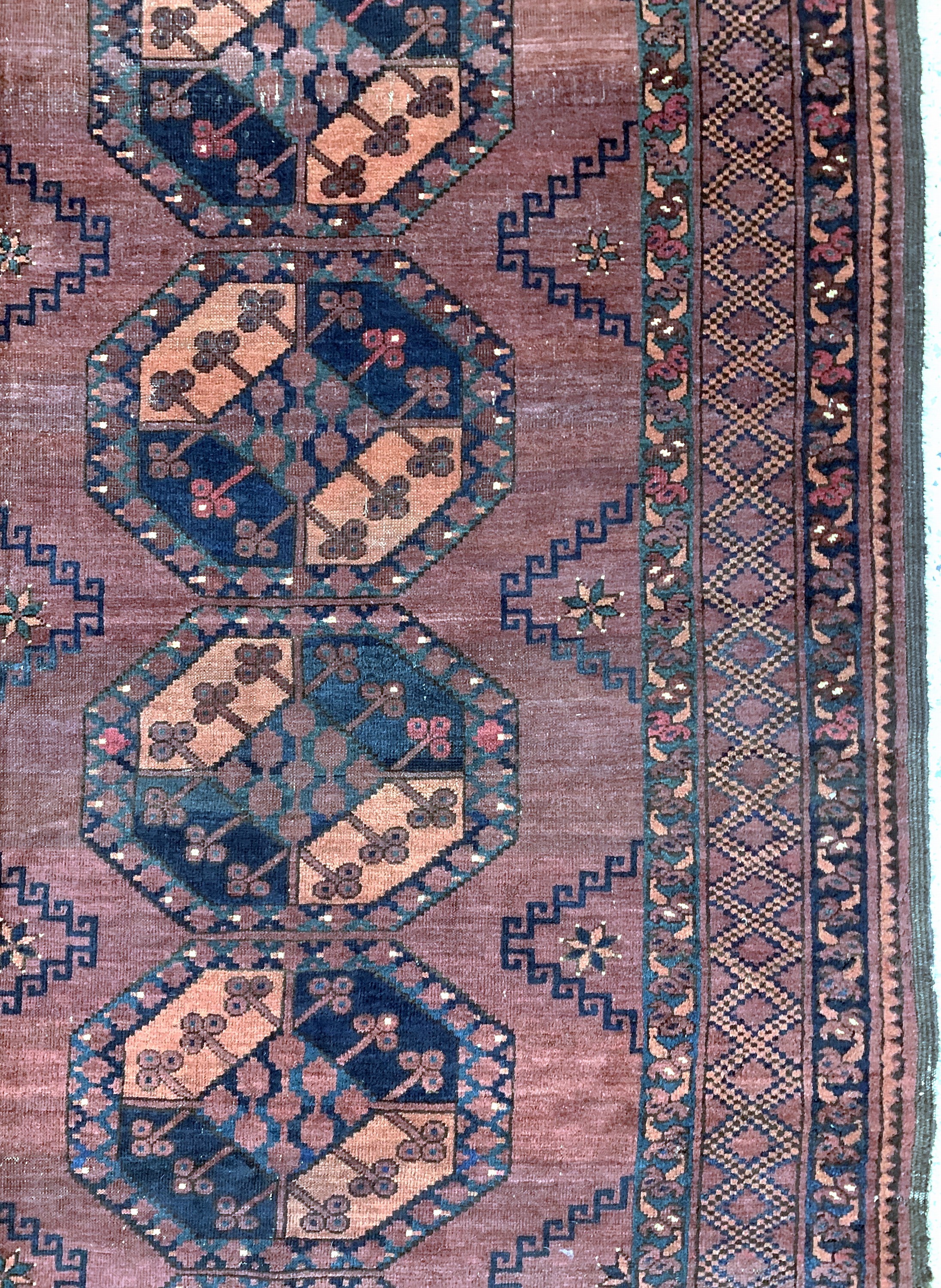 Detail g: Ersari"Hauptteppich"antik, Turkmenistan, 19.Jhd, Wolle auf Wolle, ca. 350 x 305 cm, EHZ: 3-4