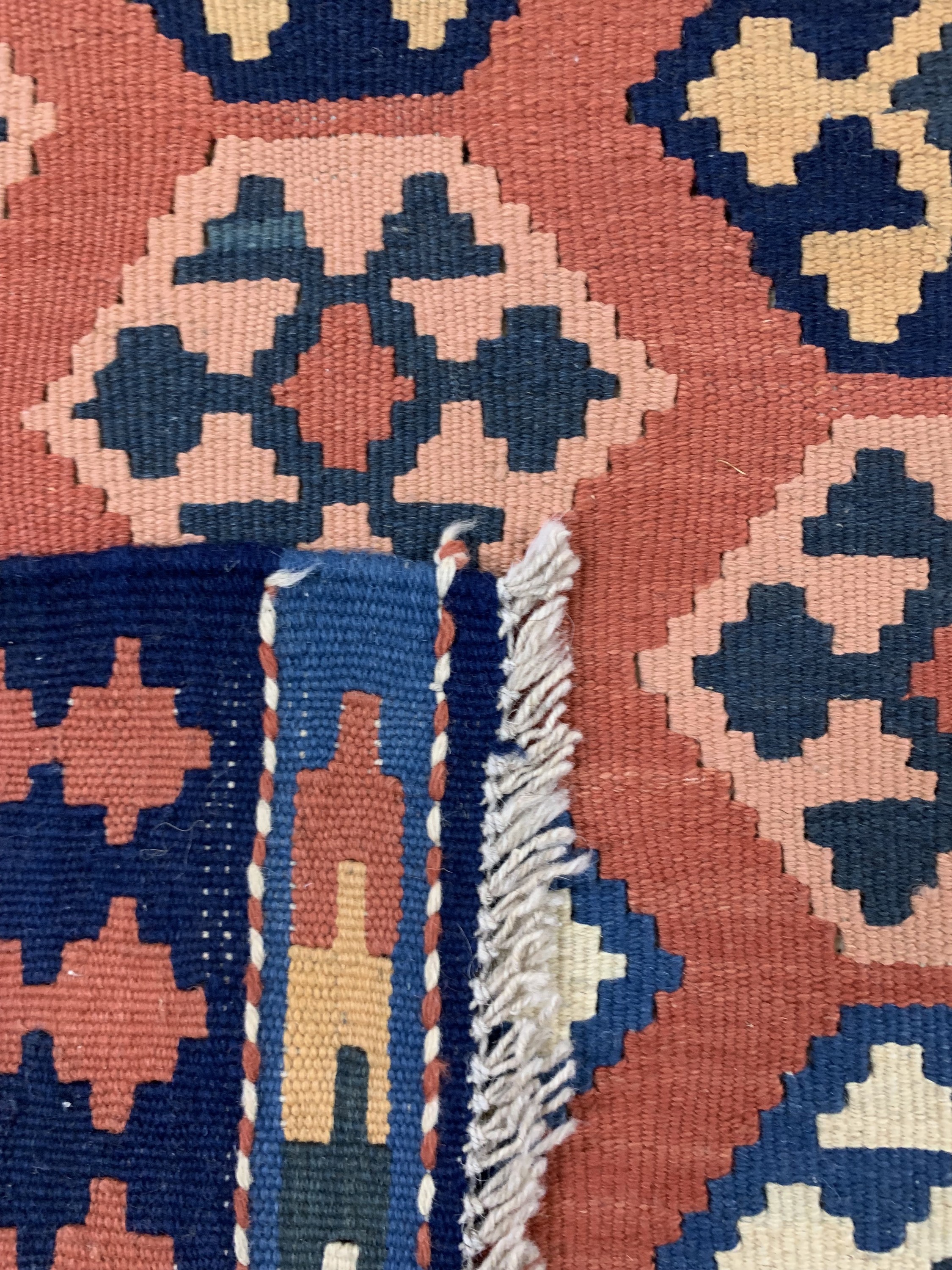 Detail e: Ghaschgai Kelim, Persien, Mitte 20.Jhd, Wolle auf Wolle, ca. 220 x 150 cm, EHZ:(nahezuneuwertig)