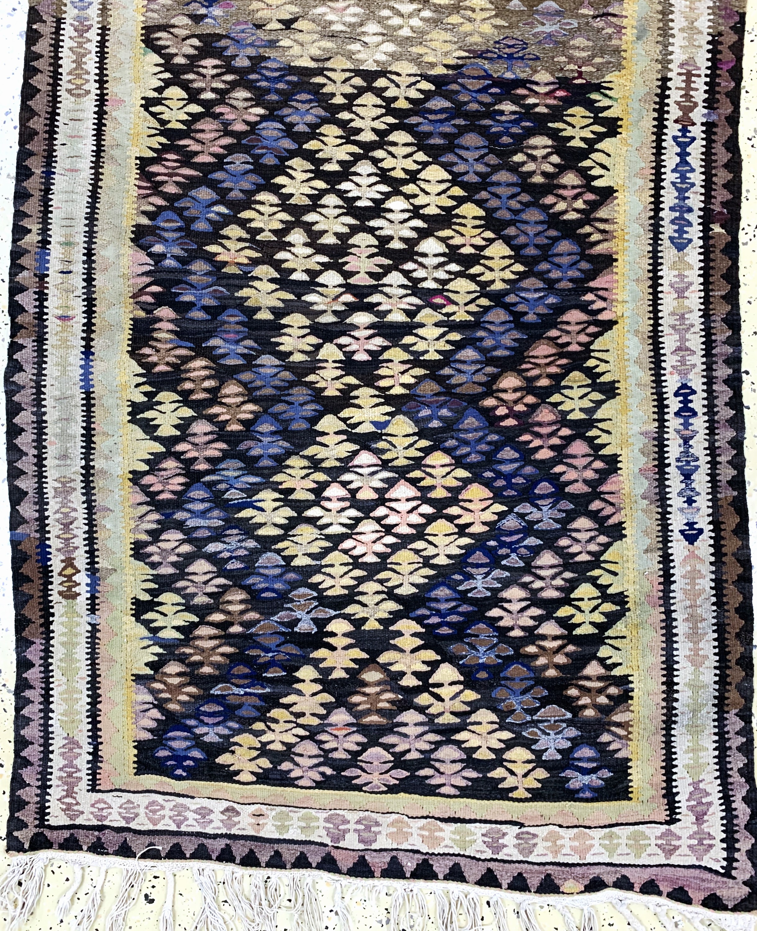 Detail c: Bidjar Kelim, Persien, Anfang 20.Jhd, Wolleauf Baumwolle, ca. 265 x 95 cm, EHZ: 2