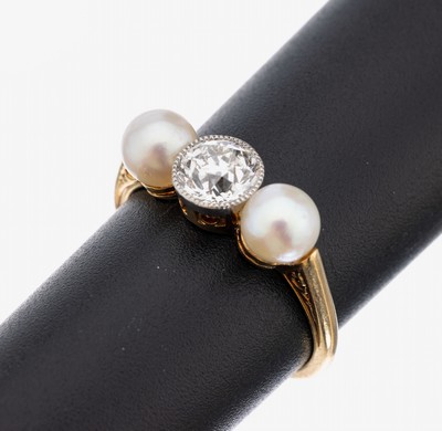 Image 18 kt gold Art Nouveau diamond-ring, approx. 1900 , YG 750/000 and Platinum, old cut ...