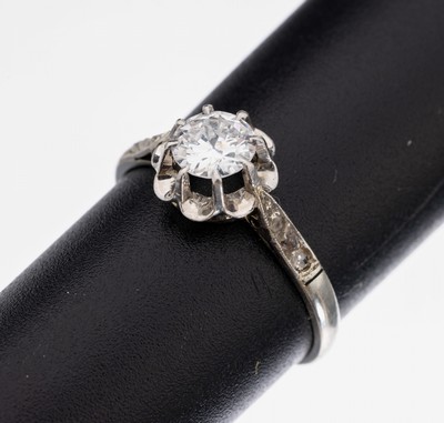 Image Platinum diamond-ring, approx. 1900 , Platinum tested, old cut-diamond approx. 0.60 ct ...