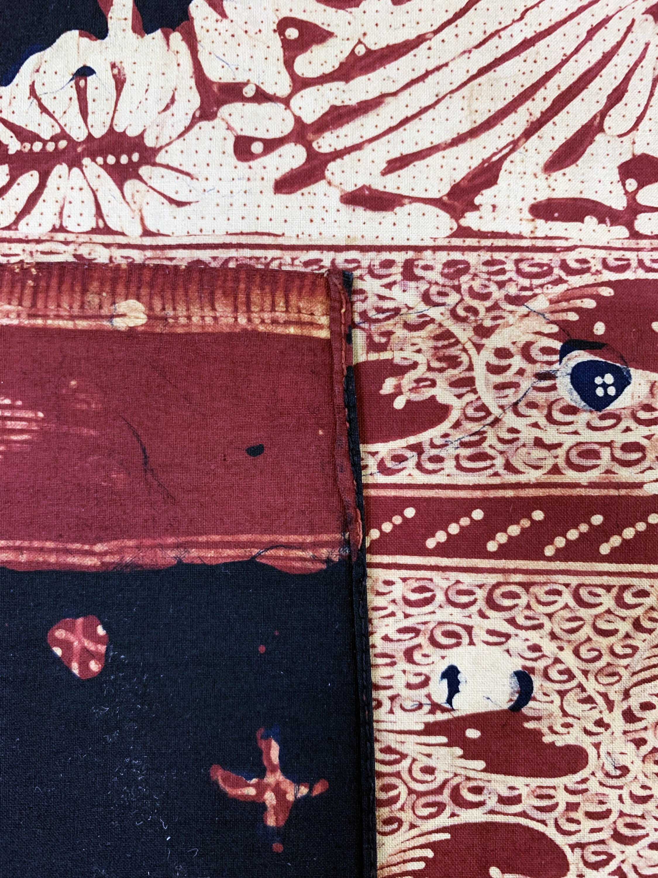 Detail e: Kain Panjang, Java Indonesien, Mitte 20.Jhd, Handgezeichnete Batik, ca. 250 x 107 cm, EHZ: 1-2