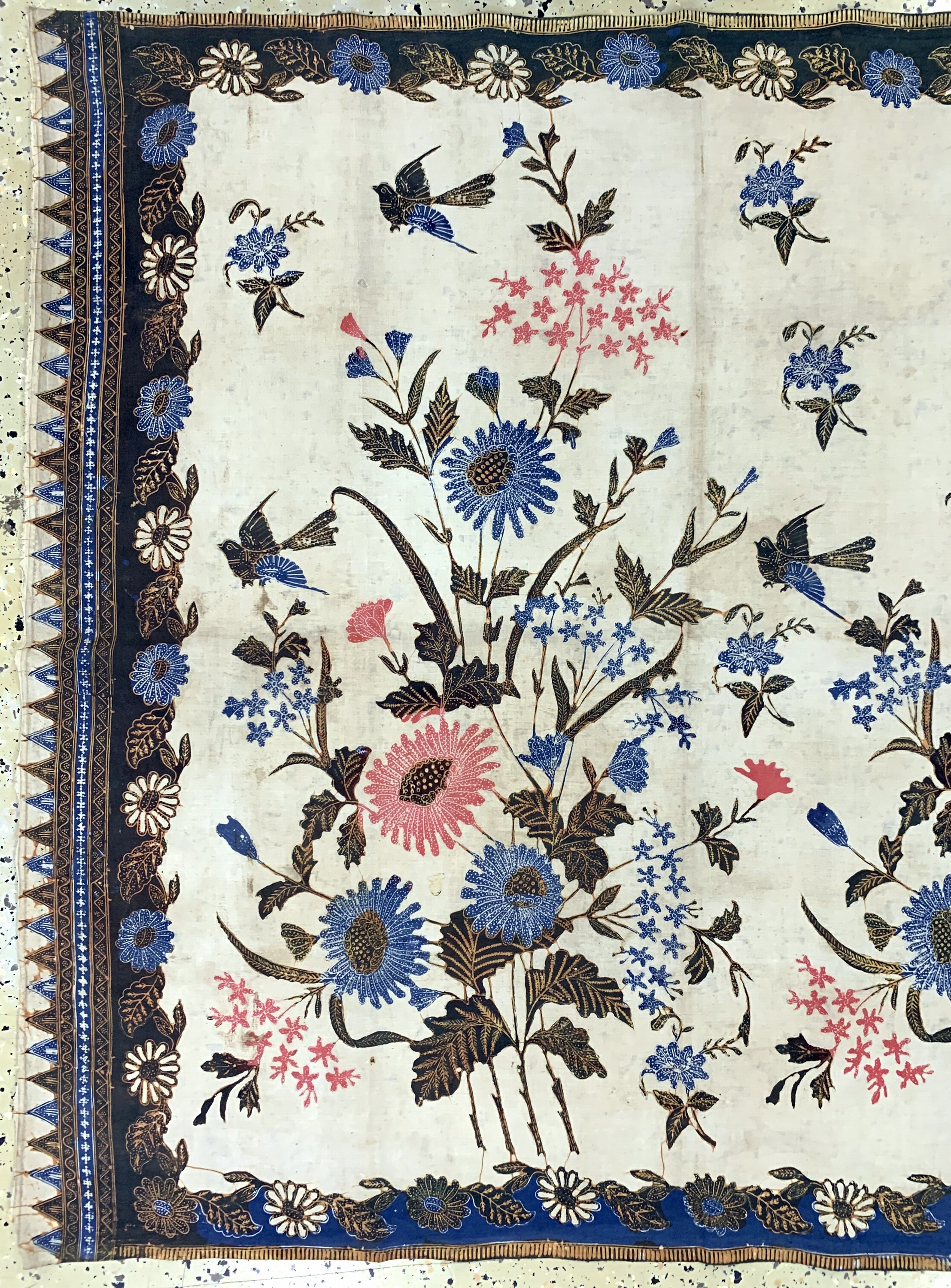 Detail a: Kain Panjang, Java Indonesien, Mitte 20.Jhd, Handgezeichnete Batik, ca. 217 x 102 cm, Reinigungsbedürftig, EHZ: 2