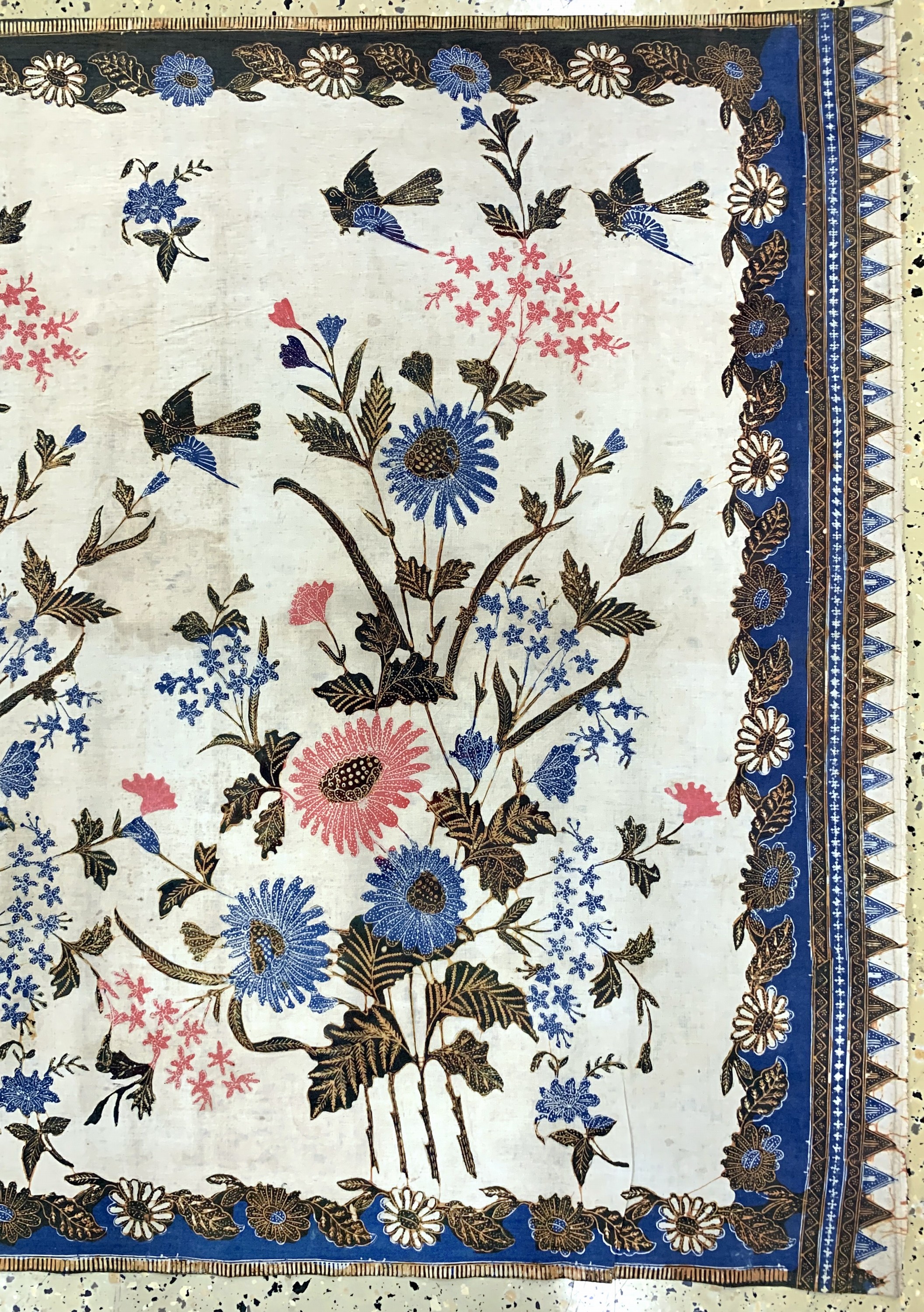 Detail d: Kain Panjang, Java Indonesien, Mitte 20.Jhd, Handgezeichnete Batik, ca. 217 x 102 cm, Reinigungsbedürftig, EHZ: 2
