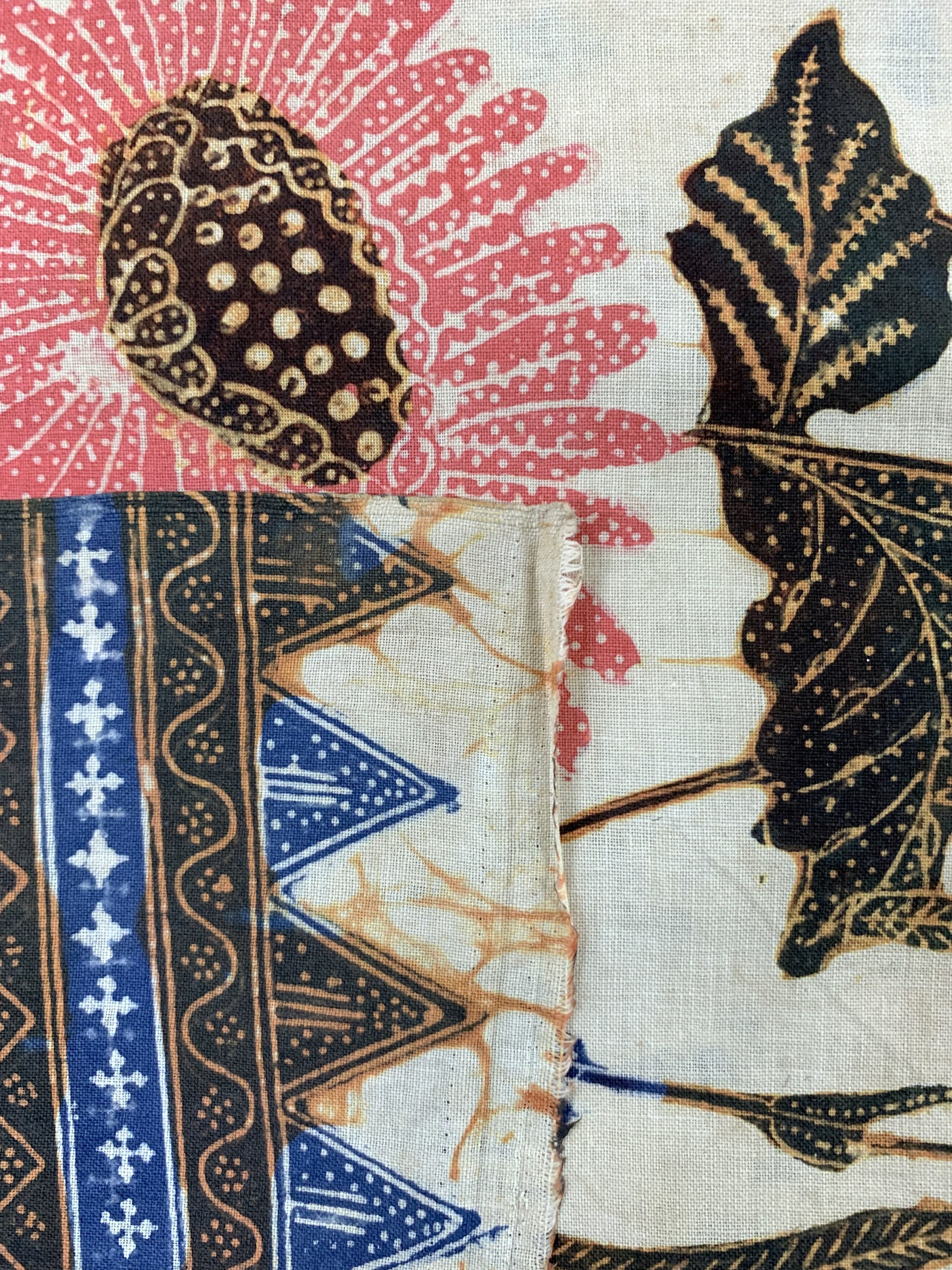 Detail e: Kain Panjang, Java Indonesien, Mitte 20.Jhd, Handgezeichnete Batik, ca. 217 x 102 cm, Reinigungsbedürftig, EHZ: 2