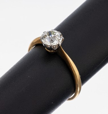 Image 18 kt gold diamond-ring, approx. 1900 , YG 750/000 and Platinum, old cut diamond approx. ...