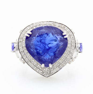 Image 26948497 - Ring mit Tansanit und Diamanten, 925er Silber, 1 birnenförm. Tansanit und 2 ...