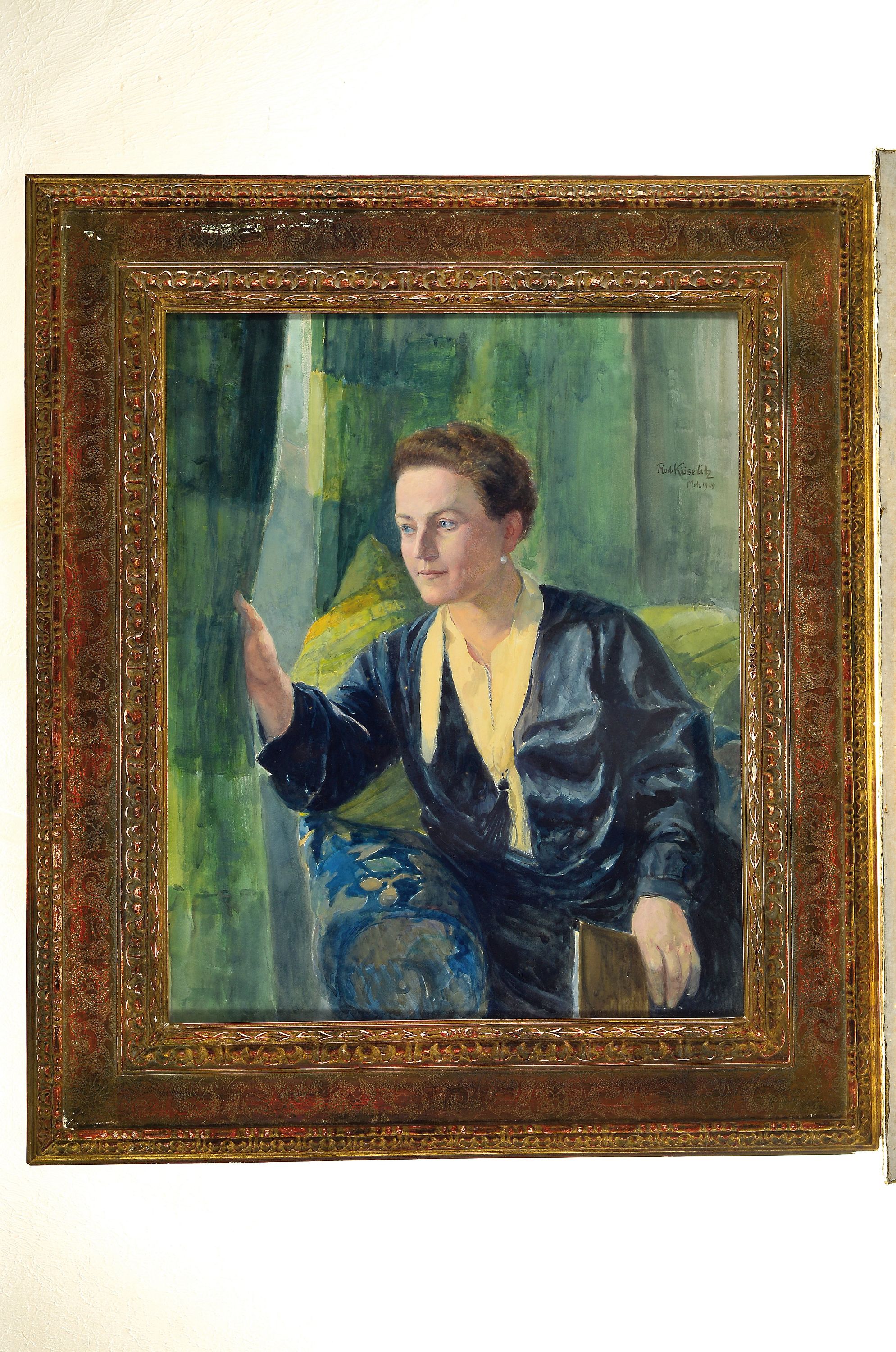 Detail k: Rudolf Köselitz, 1861 - 1949 München, Porträt einer Frau aus dem Fenster blickend, Gouache/Papier, datiert München 1929, ca. 53 x 43 cm, unter ...