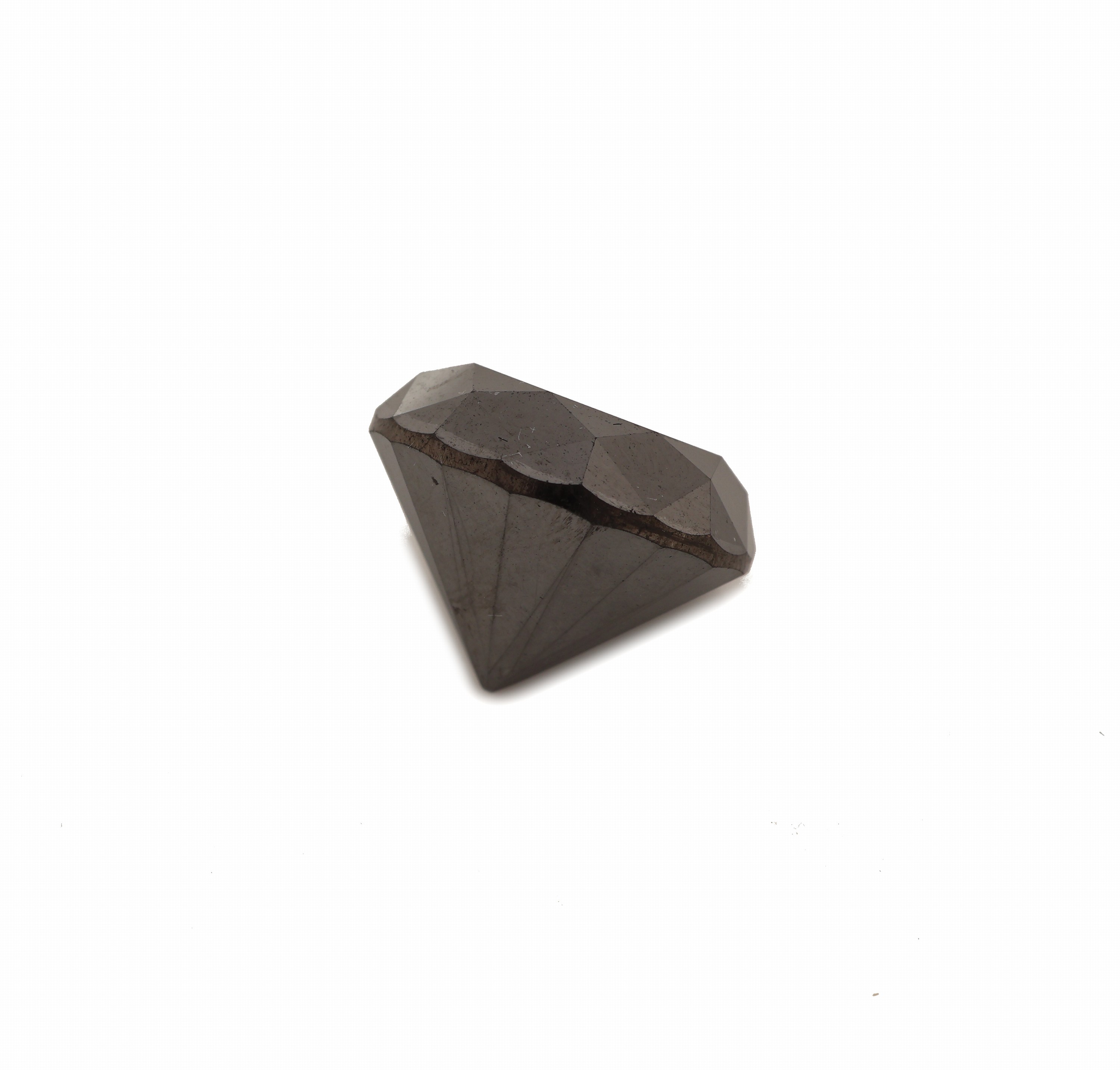 Detail b: Loser schwarzer Diamant 18.90 ct, beh.