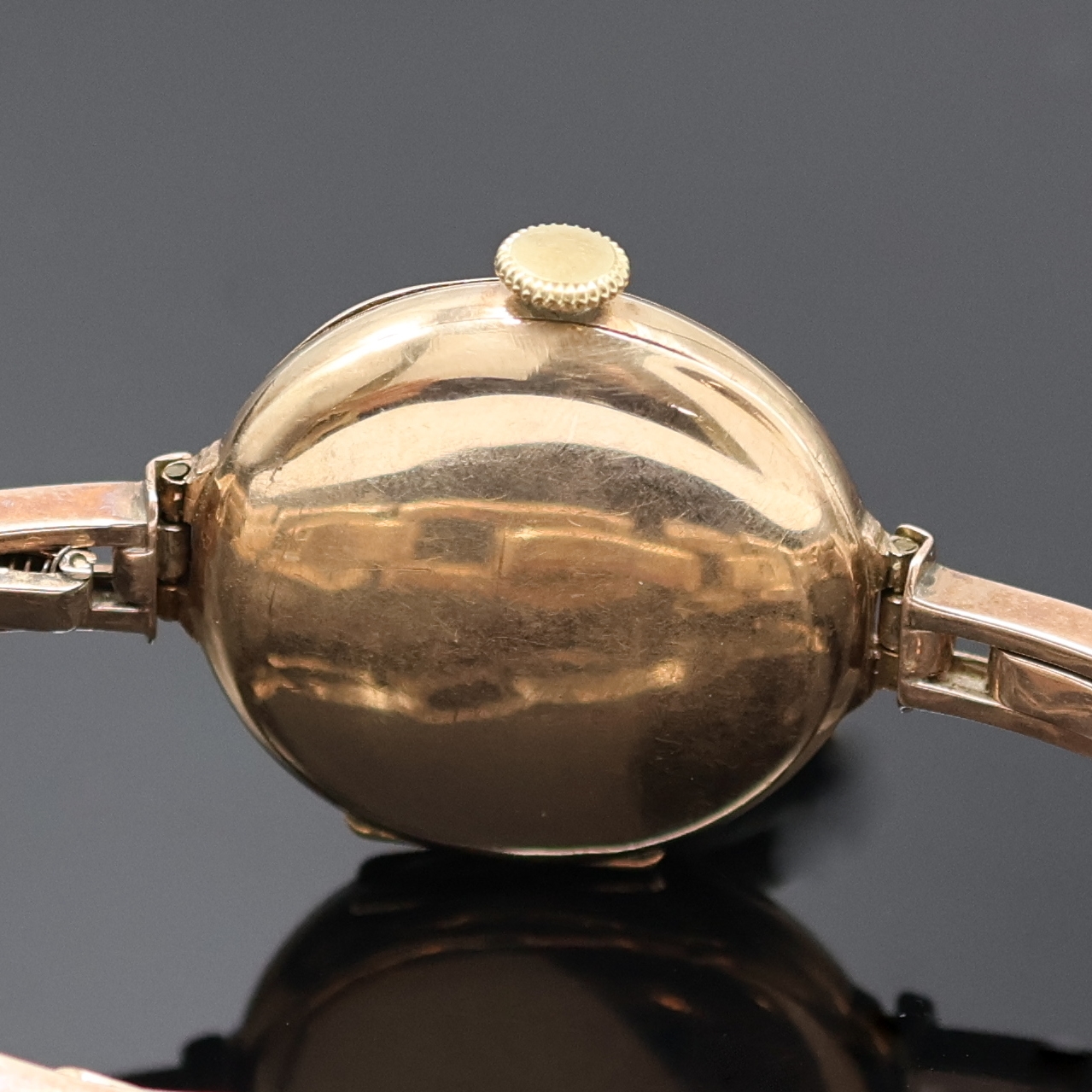 Detail d: ROLEX frühe Damenarmbanduhr in RG 375/000 am Goldband, Schweiz / England Hallmark Birmingham 1918, Handaufzug, glattes Scharniergeh. von Dennison m. ...