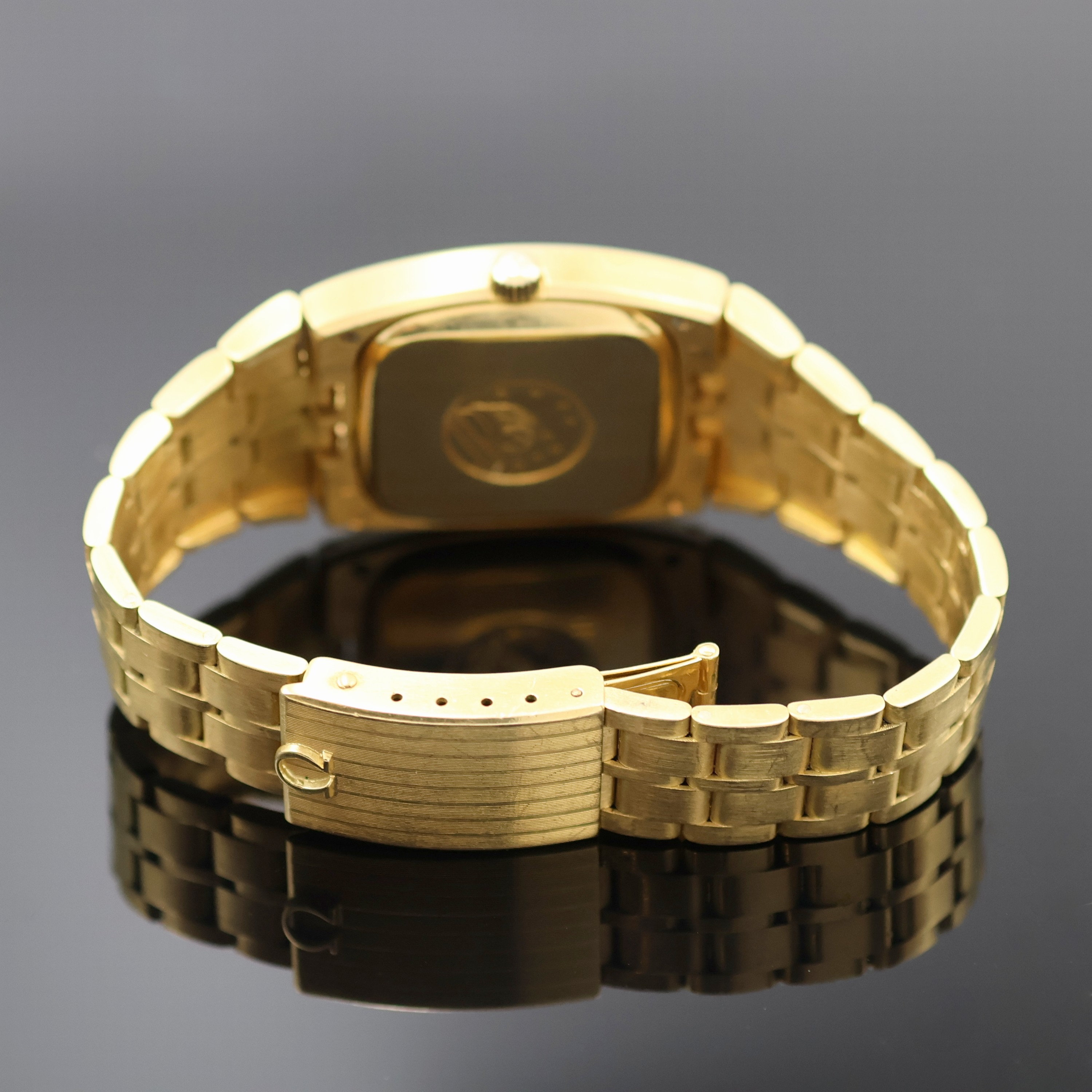Detail b: OMEGA seltener Armbandchronometer Constellation in GG 750/000 Referenz 368.852 / 166.0059, Automatik, Schweiz um 1973, massives, 2-teil. Geh., Boden ...