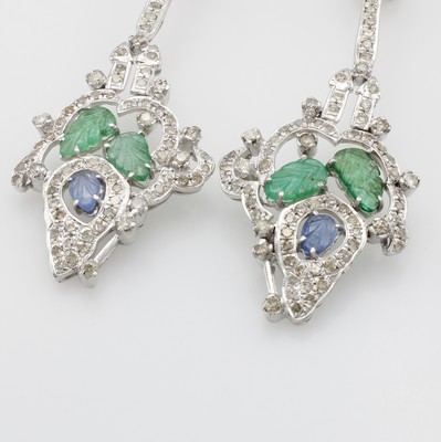 26948874a - Paar Ohrgehänge mit Farbsteinen und Diamanten, 925er Silber, ornamentreiches ...