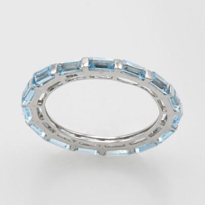 26948893a - Memoryring mit Blautopasen, 925er Silber, Blautopasbaguettes (beh.) zus. ca. 2.40 ct, RW ...