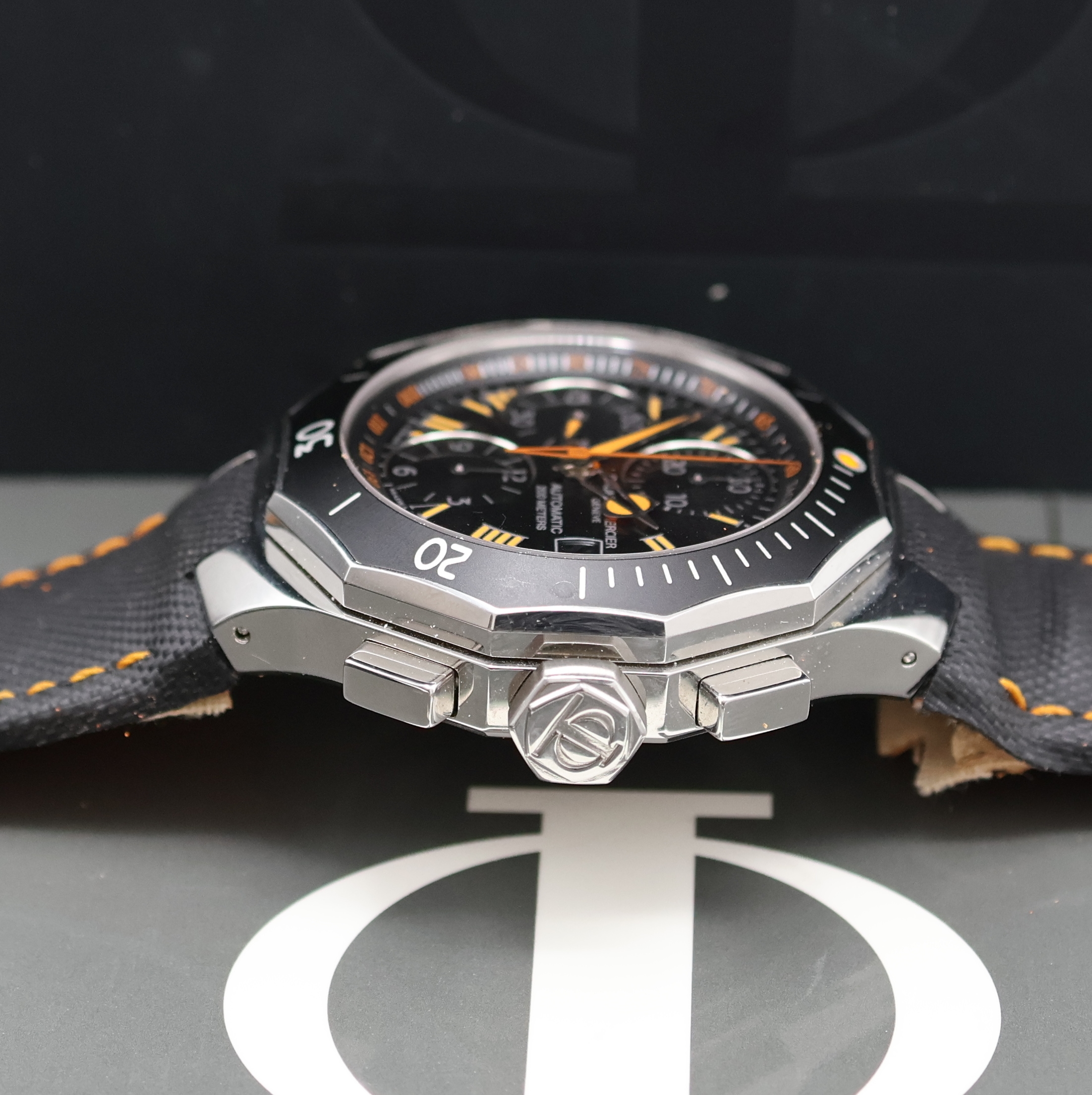 Detail c: BAUME & MERCIER Riviera Armbandchronograph, Automatik, Schweiz um 2010, Edelstahlgeh. inkl. orig. Leder-/Textilband (zu ern.) m. orig. Faltschl., ...