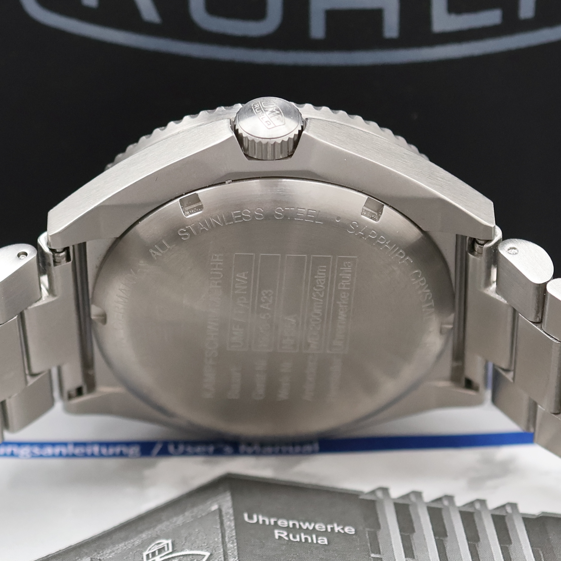 Detail d: UMF RUHLA auf 499 Stück limitierte Armbanduhr NVA-Kampfschwimmer Referenz 198-5, Automatik, Deutschland/Japan um 2024, Edelstahlgeh. inkl. orig. ...