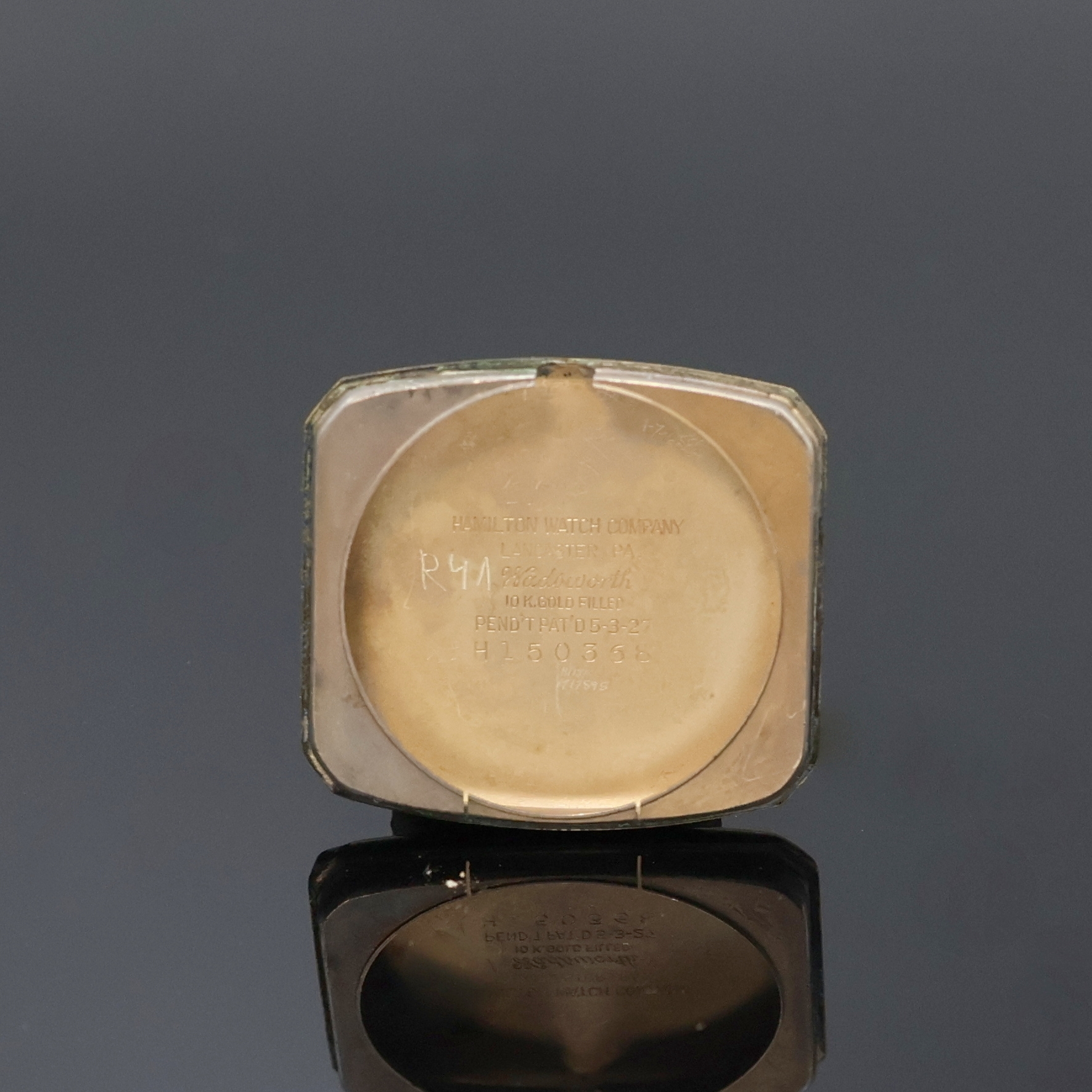 Detail d: HAMILTON Armbanduhr, USA um 1942, Handaufzug, tonnenförmiges 2-teil. 10k Gold- Filled Geh., Boden aufgedr., vers. Zifferblatt mit aufges. arab. Std. ...