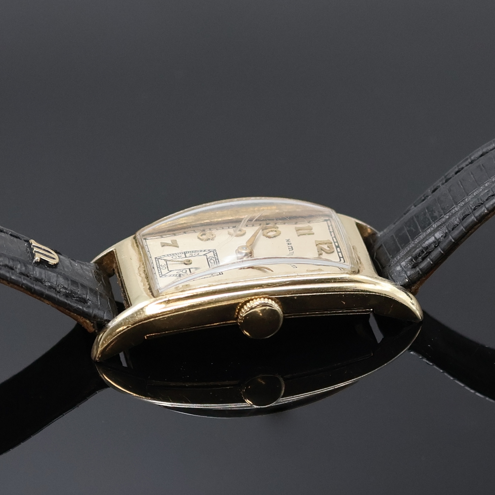 Detail b: HAMILTON Armbanduhr, USA um 1939, Handaufzug, 2-tlg. 10k Gold-filled Geh. in sich gewölbt, Boden aufgedr., silb. Zifferbl., aufges. gold. arab. ...