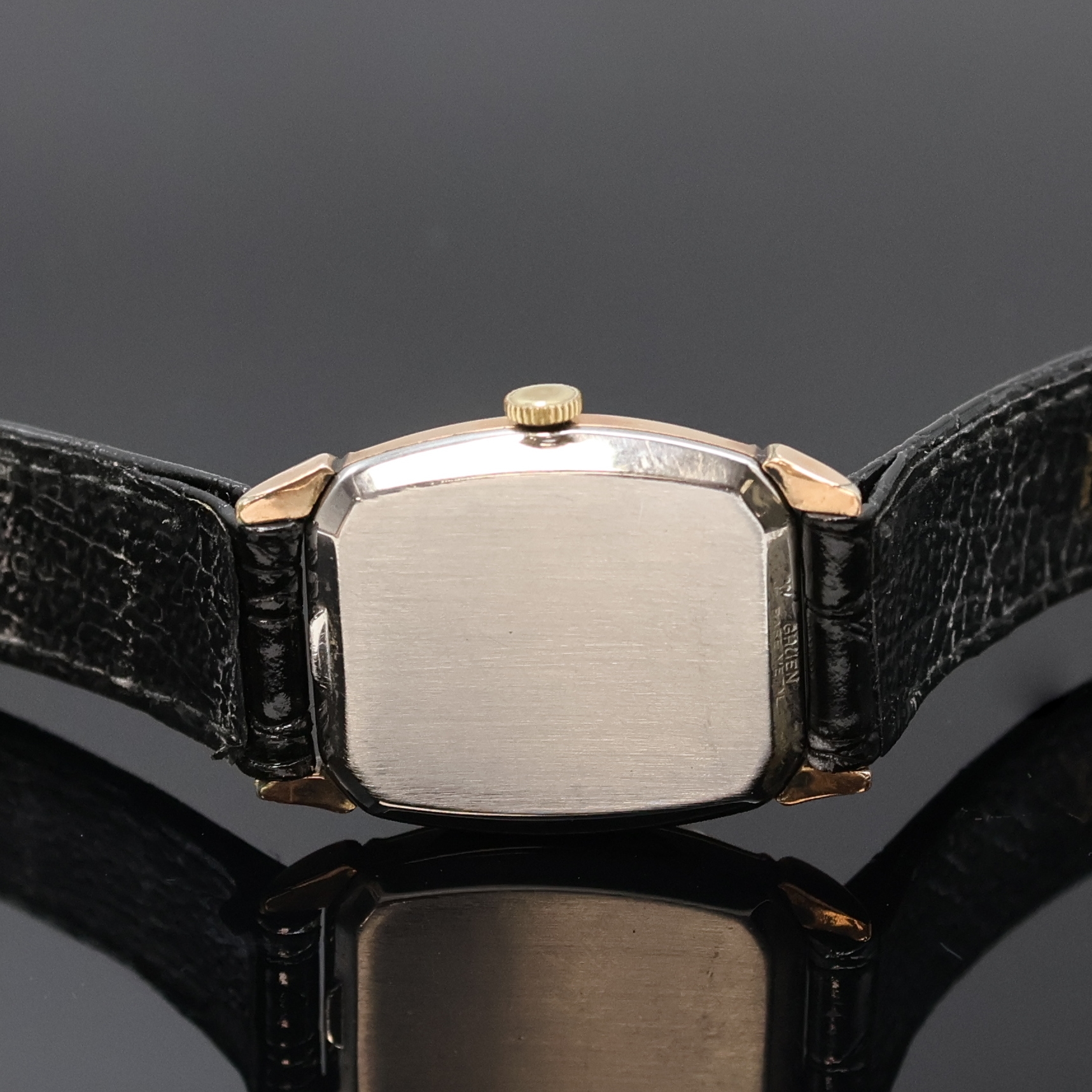 Detail c: GRUEN Veri-Thin Armbanduhr, Schweiz/USA 1940er Jahre, Handaufzug, 10k Gold-filled Lünette ber., Boden aufgedr., Duoton- Zifferbl., gold. arab. ...