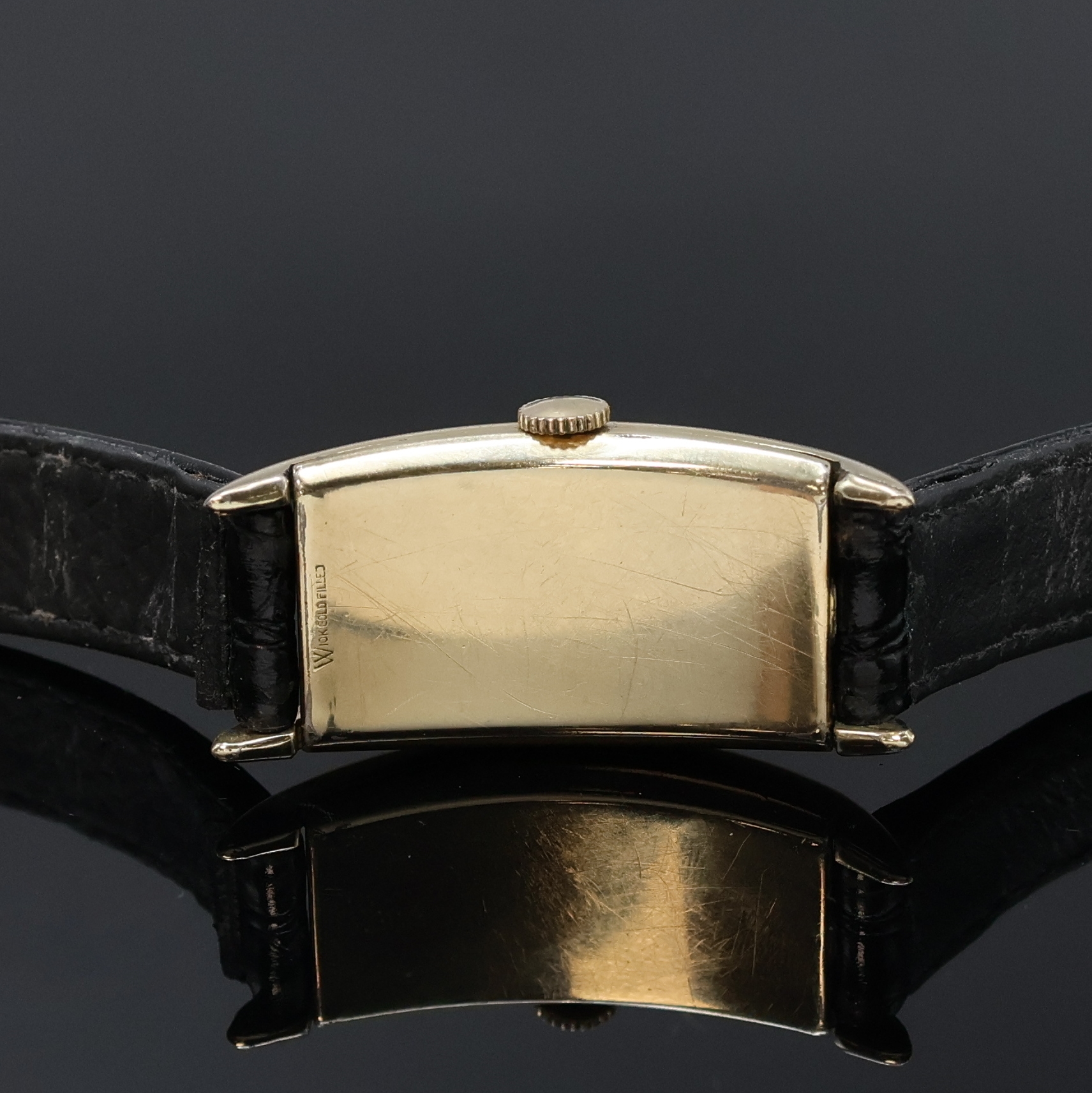 Detail c: GRUEN CURVEX Armbanduhr, Schweiz/USA um 1938, extrem gewölbte Tonnenform, 10k Gold- Filled Geh. ber., Boden aufgedr., 2-farb. vers. Zifferbl. m. ...