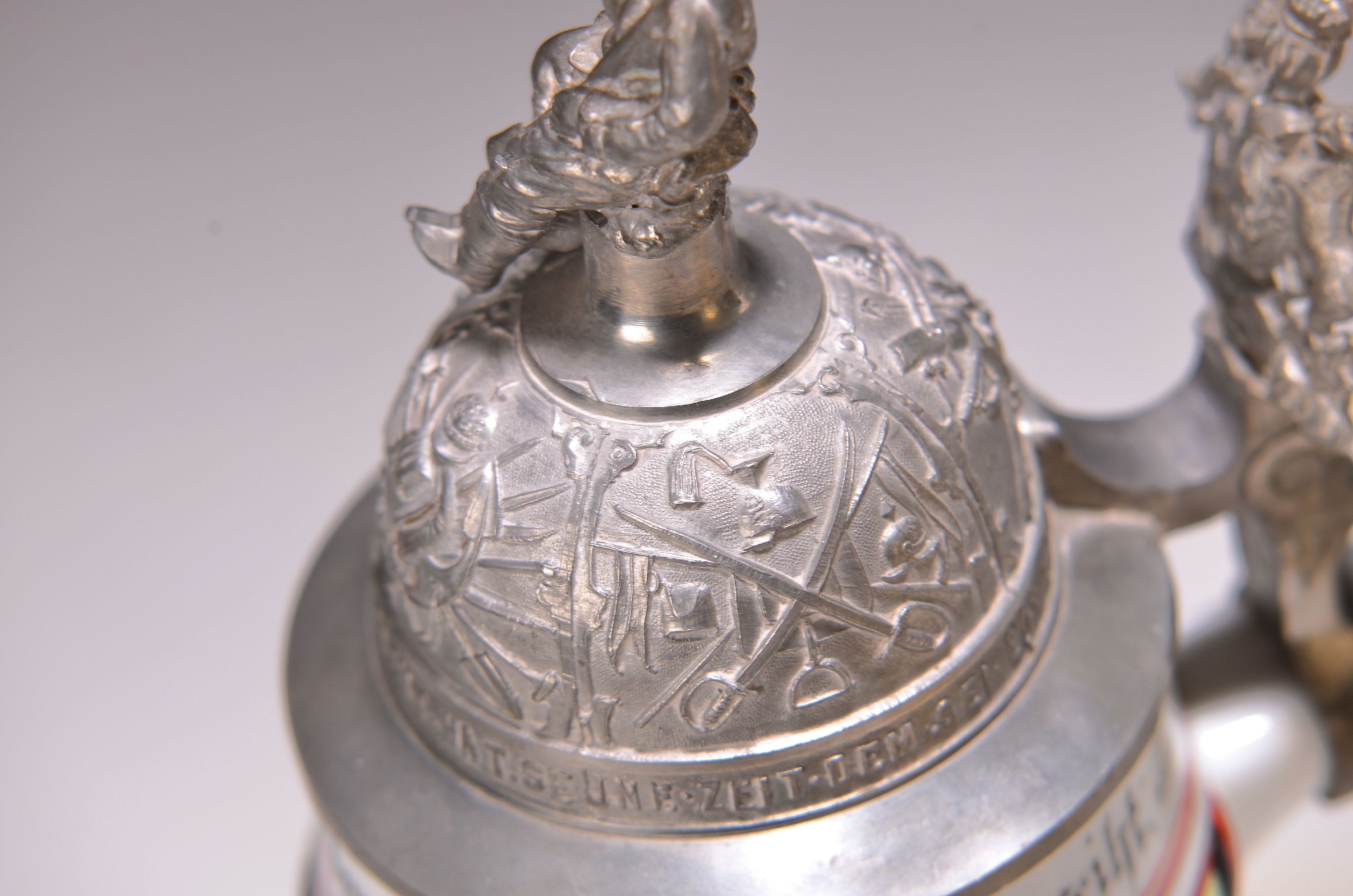 Detail a: Reservistenkrug, 4. Württ. Inf. Rgt. 122, 1. Comp. Füsl., Heilbronn 1906-08, (ehem. Moltke Kaserne), Res. Bauer (Provenienz Herrentierbach / ...