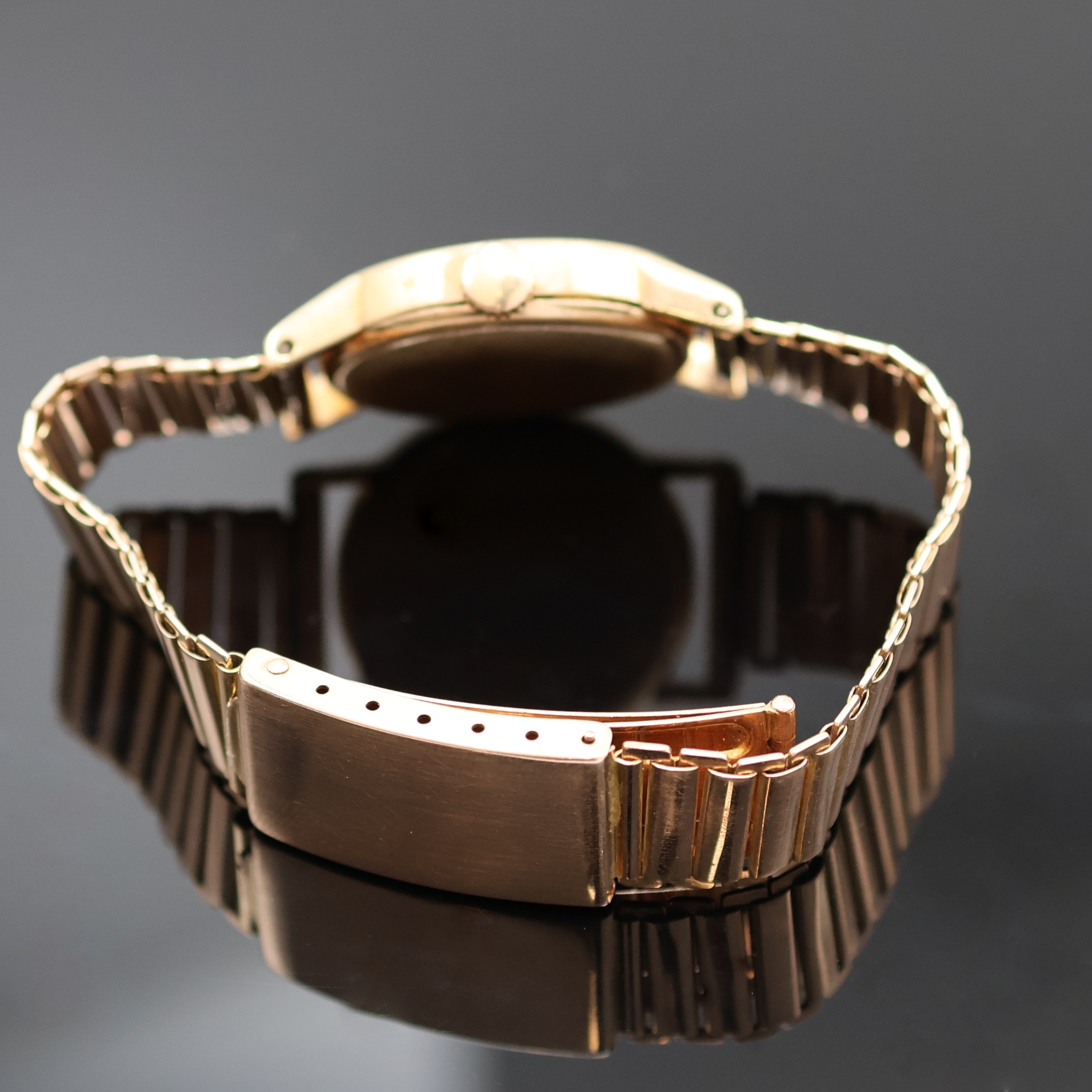 Detail b: PATEK PHILIPPE seltene Armbanduhr in RG 750/000 an RG 585/000 Gay Freres Band, Schweiz um 1937, 2-teil. Geh., Boden aufgedr., kupferfarb. Zifferblatt ...