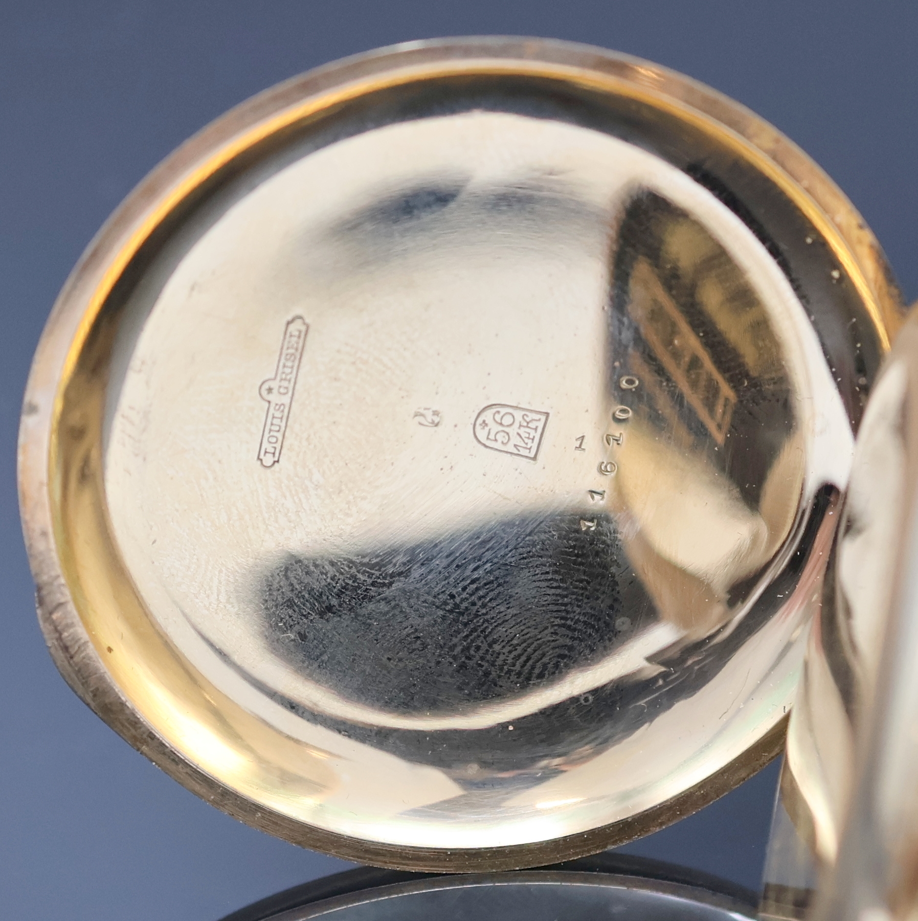Detail c: LOUIS GRISEL Herrensavonette in RoseG 585/000, Schweiz um 1910, 3-Deckel Goldgeh. dell., floral grav. Sprung- u. Rückdeckel, Emailzifferbl. m. röm. ...