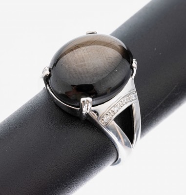 Image 26949035 - 18 kt Gold Katzenaugedoublette-Brillant-Ring, WG 750/000, ovaler Cabochon ca. 6.0 ct, 8 ...