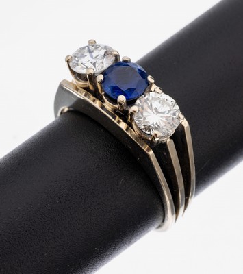 Image 14 kt gold sapphire-brilliant-ring , YG/WG 585/000, sapphire approx. 0.80 ct, 2 ...