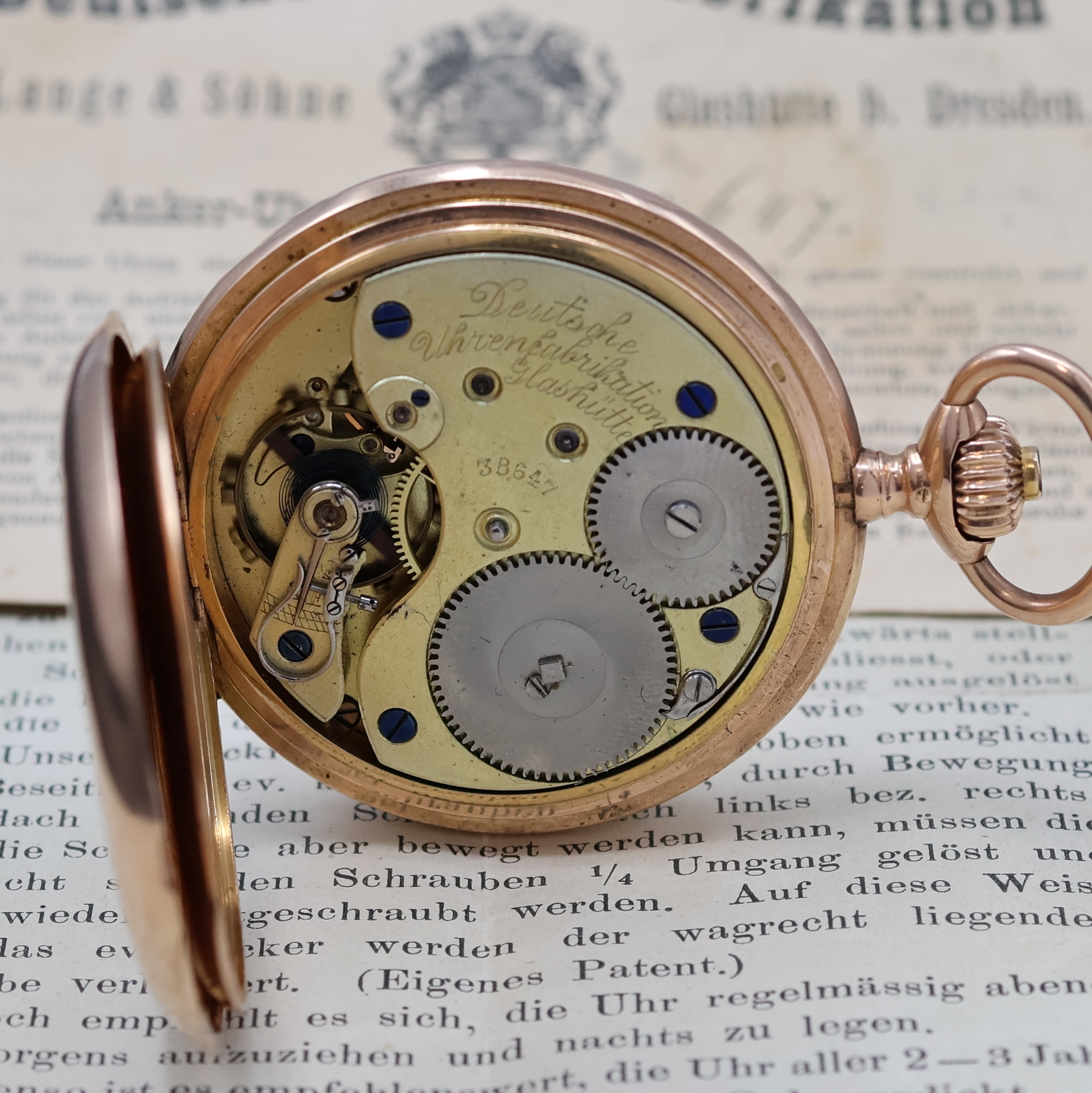 Detail g: A. LANGE & SÖHNE / DUF Herrensavonette in RG 585/000 mit original Etui und Papieren, Deutschland um 1898, glattes Lucia 3-Deckel Goldgeh. dell., ...