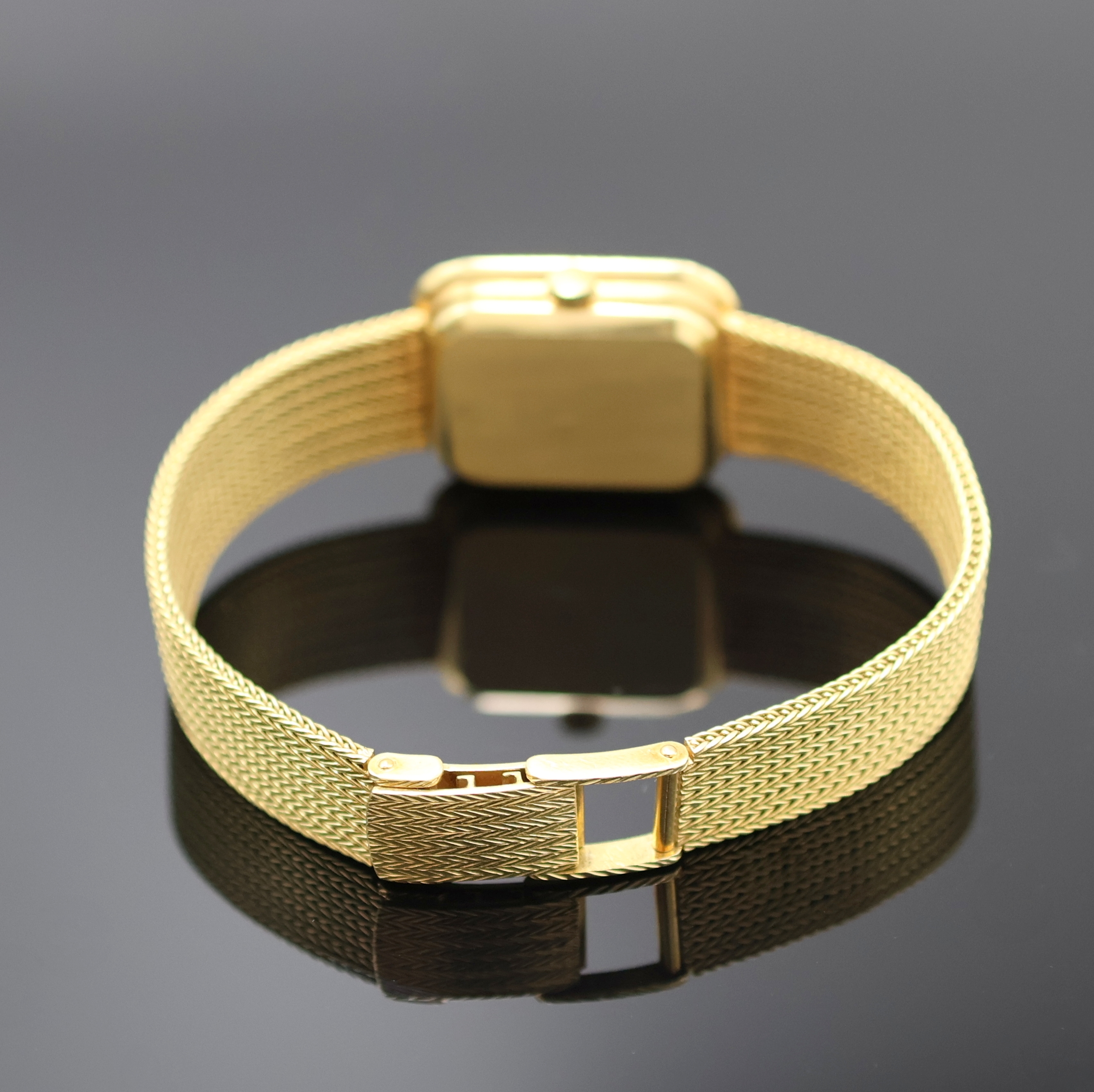Detail b: DIETLER Damenarmbanduhr in GG 750/000, Schweiz / Deutschland um 1990, massives, 2- teil. Geh. inkl. Milanaiseband, quarz, Boden aufgedr., gold. ...