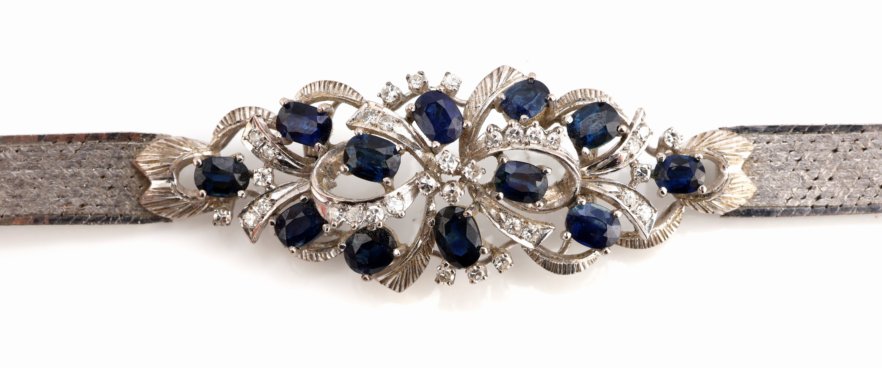 Detail a: 14 kt Gold Saphir-Diamant-Armband, WG 585/000, 12 ovalfacett. Saphire zus. ca. 6.0 ct, 35 8/8-Diamanten zus. ca. 0.40 ct Weiß/p, L. ca. 19 cm ...