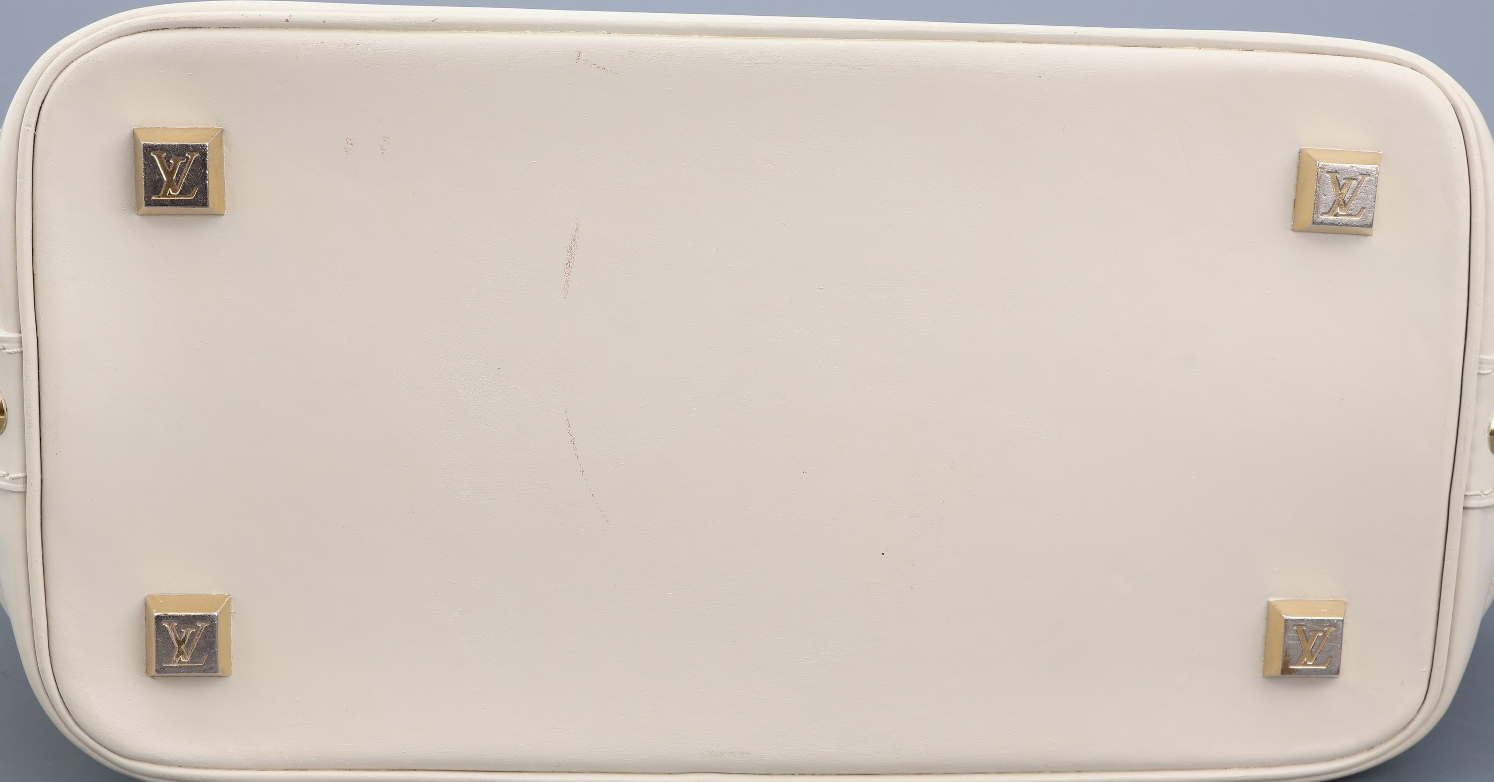 Detail b: Louis Vuitton Handtasche, "Lockit", creme- farb. Leder, nachtr. bemalt, Marilyn Monroe, "Diamonds are a Girls best Friend", ...
