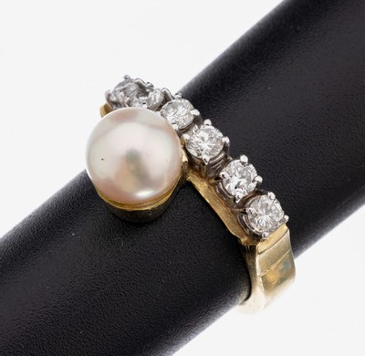 Image 26949132 - 14 kt Gold Perl-Brillant-Ring, GG/WG 585/000, in WG gefasste 6 Brillanten zus. ca. 0.60 ...